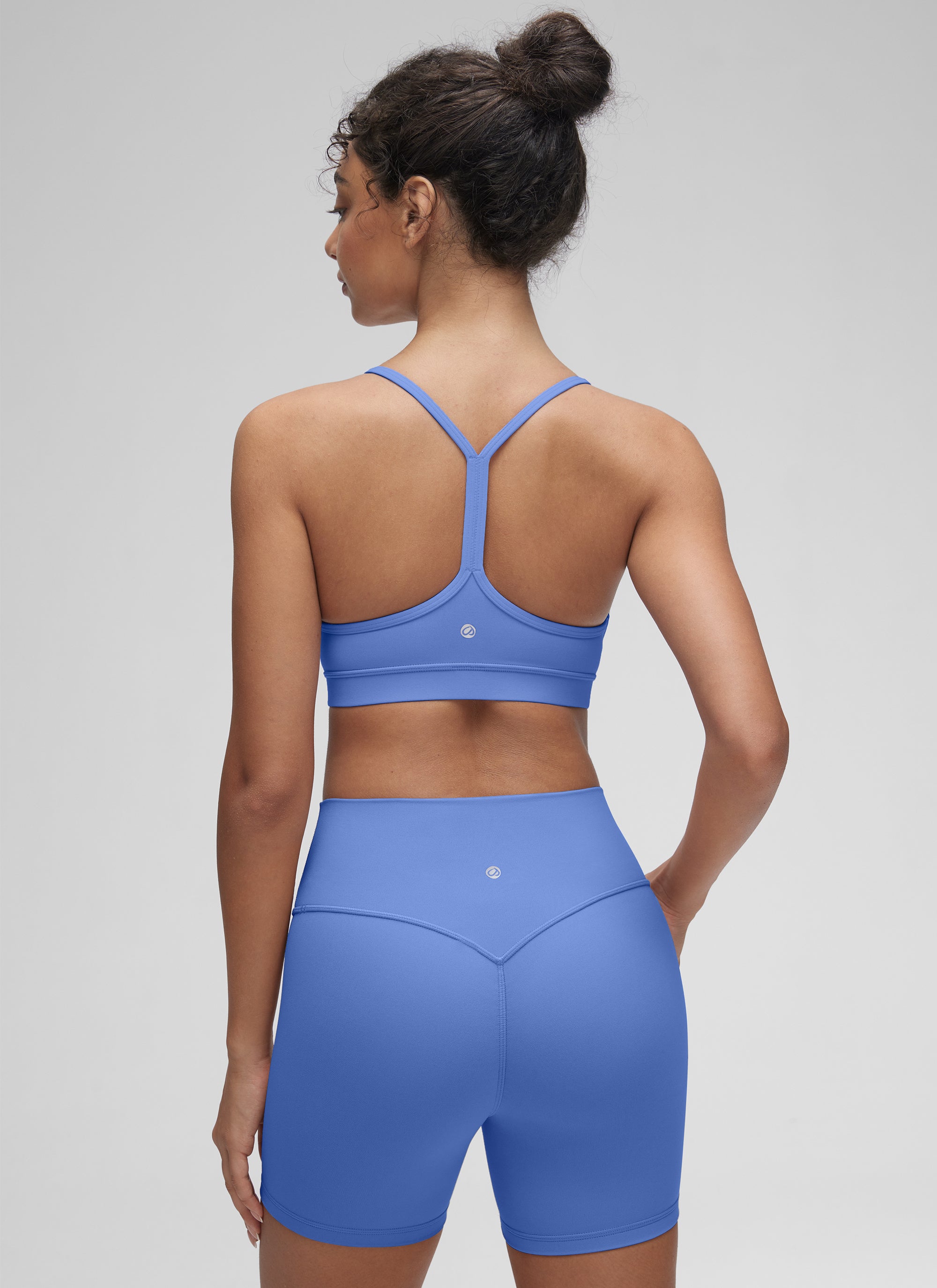 Áo lót Butterluxe CRZ YOGA dành cho nữ, kiểu Yoga, độ nâng đỡ nhẹ, Butterluxe , thiết kế lưng chữ Y, màu Wild Indigo
