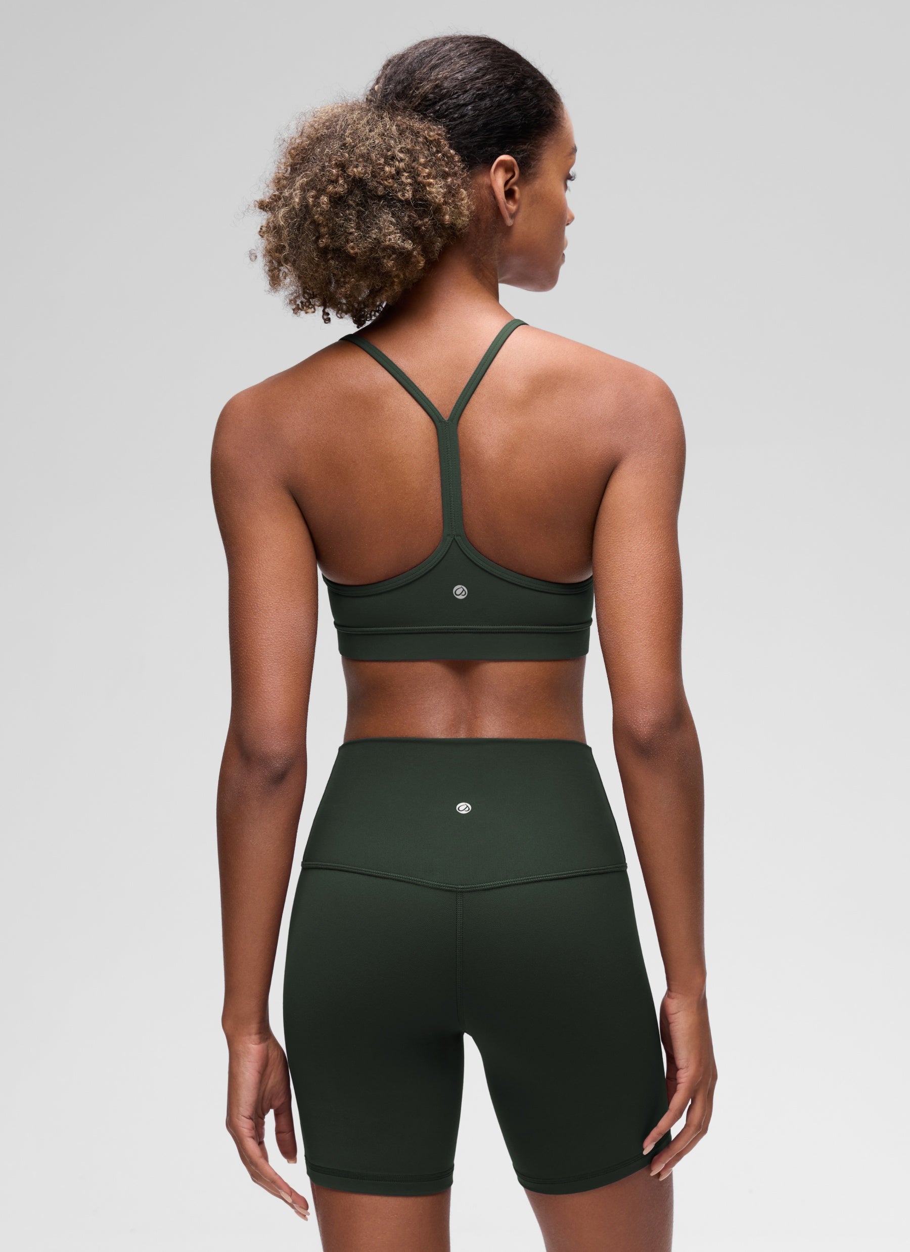 Áo lót Butterluxe CRZ YOGA dành cho nữ, kiểu Yoga, độ nâng nhẹ, Butterluxe , thiết kế lưng chữ Y, màu Legend Green