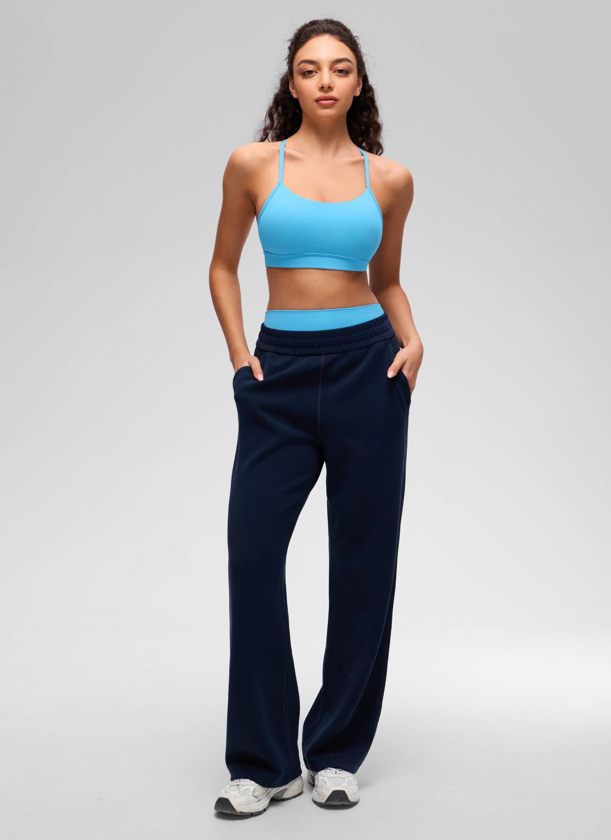 Áo lót Butterluxe CRZ YOGA dành cho nữ, kiểu Yoga Light Support Butterluxe , cổ chữ Y, màu Kayak Blue