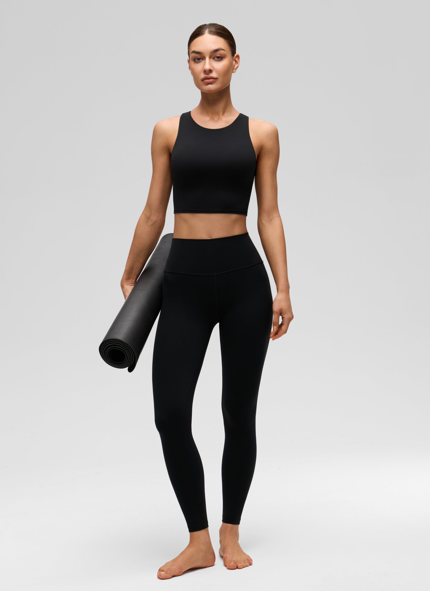 CRZ YOGA Butterluxe dành cho nữ, cổ cao, lưng khoét sâu, độ hỗ trợ thấp, màu đen