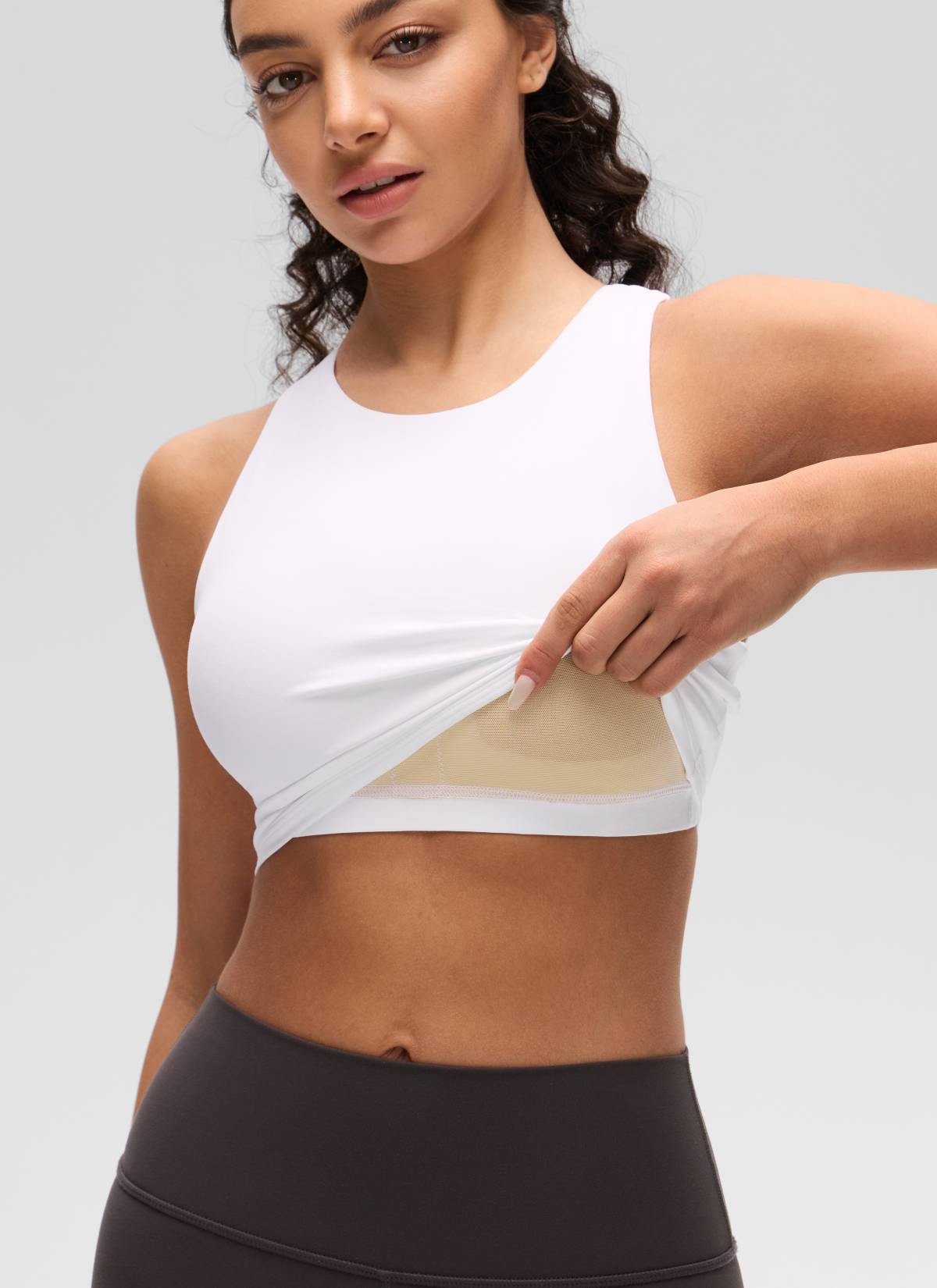 CRZ YOGA Butterluxe dành cho nữ, cổ cao, lưng khoét sâu, độ hỗ trợ thấp, màu trắng