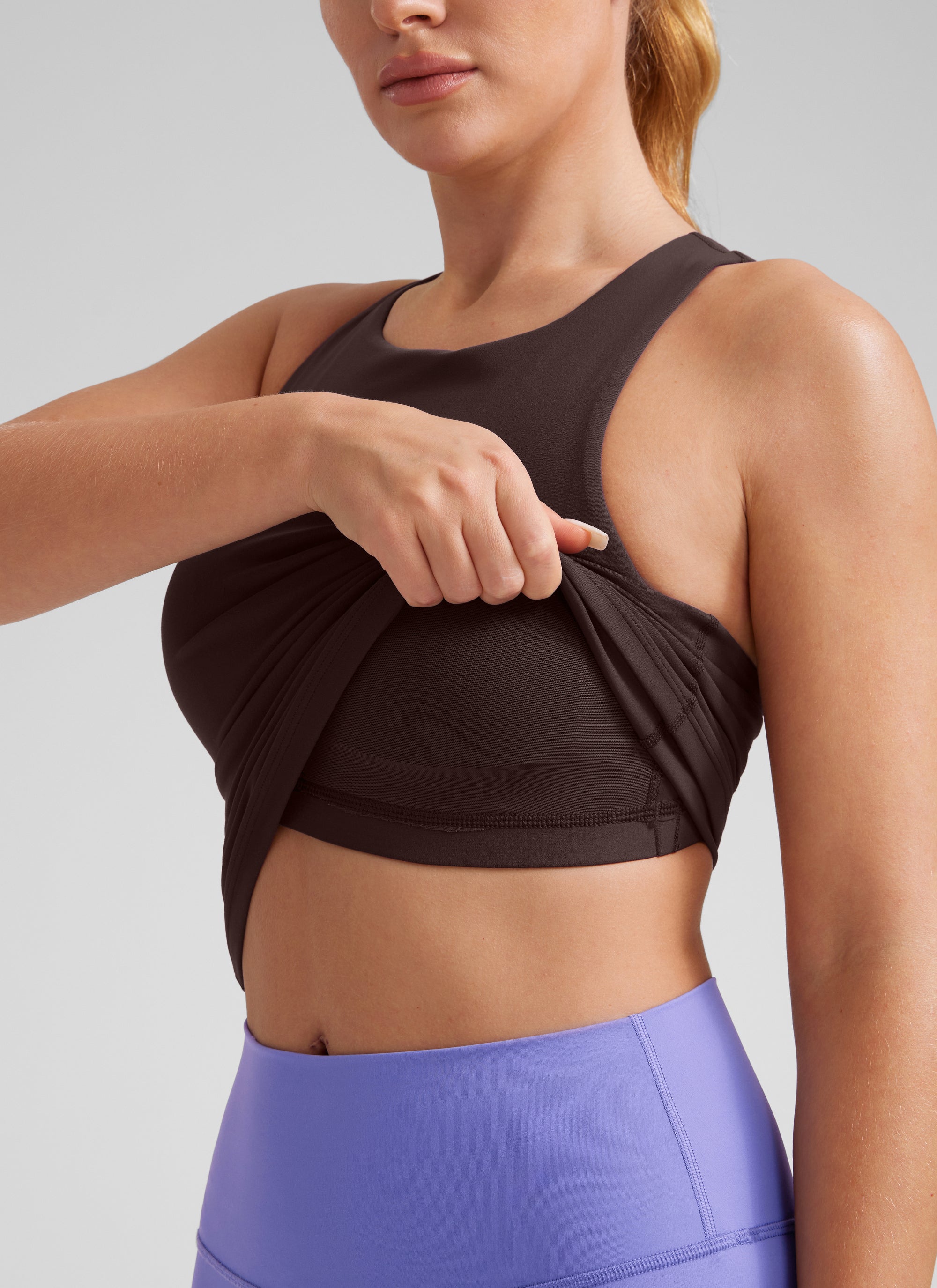 CRZ YOGA Wanita Butterluxe Bra Terbina Dalam Leher Tinggi Racerback Tank Hot Fudge Coklat