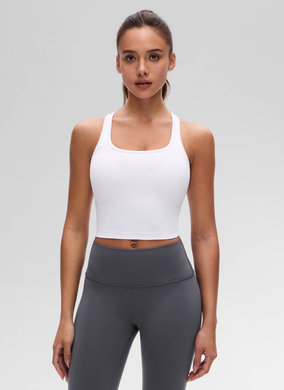 CRZ YOGA Women's Yoga Low support Butterluxe Scoop Neck Bra Y-Back White @model_info:Maria