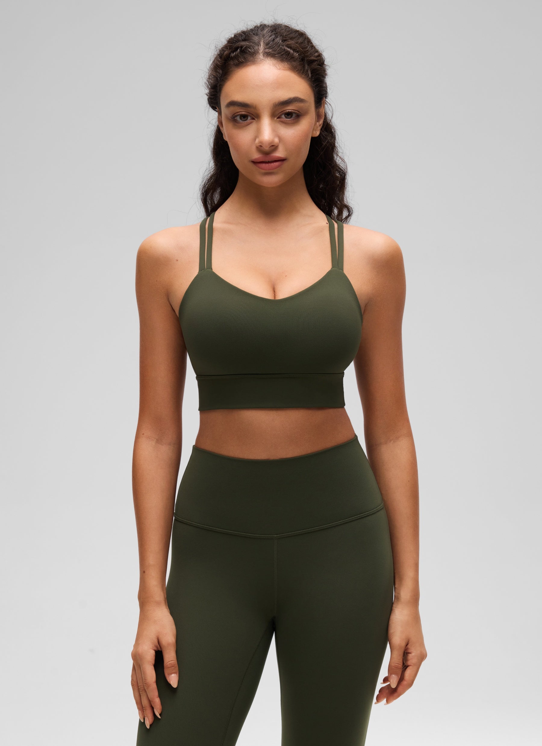 CRZ YOGA Wanita Butterluxe Bra Cawan Acuan Bertali Panjang Bersalut Silang Bertali Hijau Zaitun