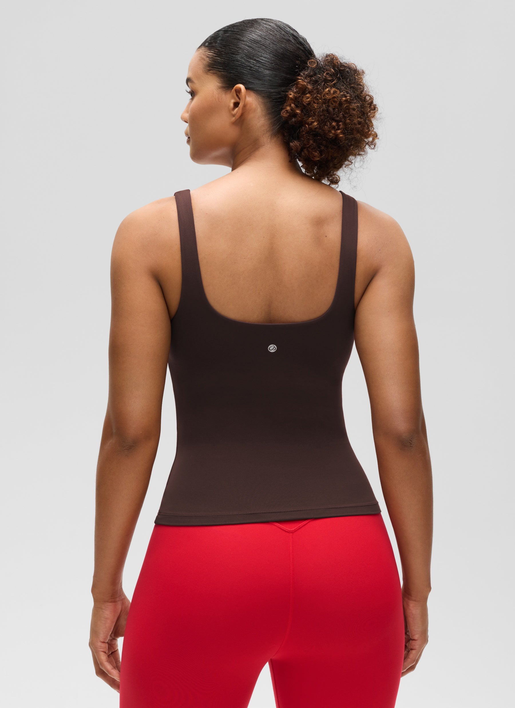 Baju Atasan SlimFit Wanita CRZ YOGA Butterluxe Bra Terbina Dalam U Neck Tanks Hot Fudge Brown