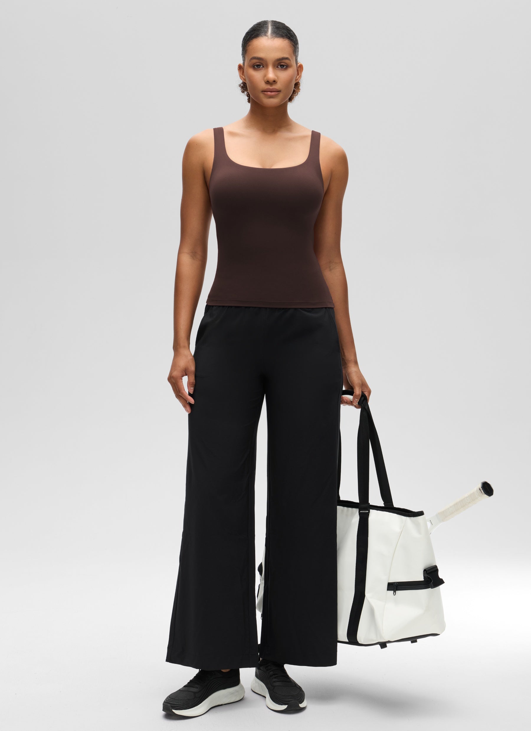 Baju Atasan SlimFit Wanita CRZ YOGA Butterluxe Bra Terbina Dalam U Neck Tanks Hot Fudge Brown