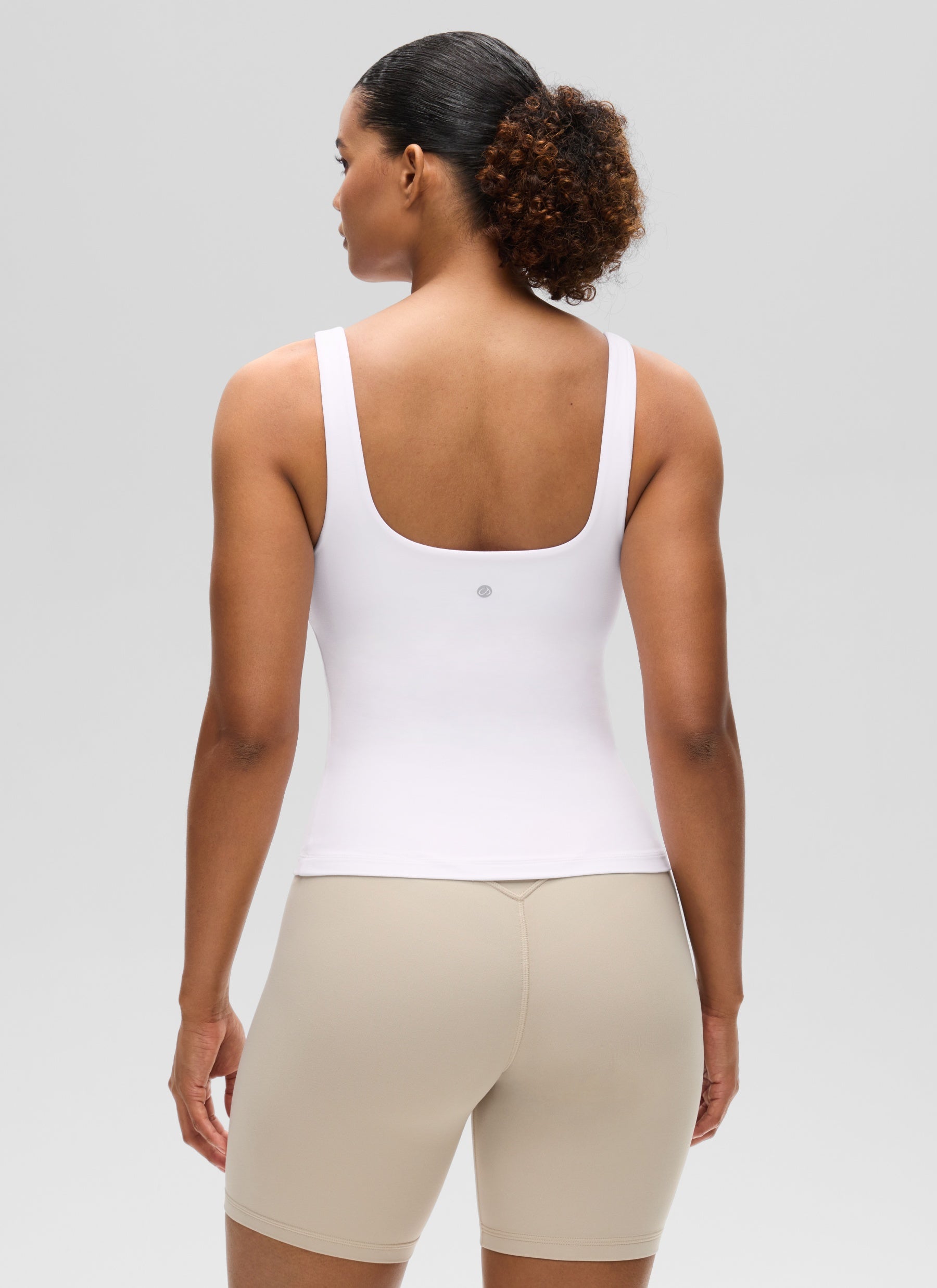 Baju Atasan SlimFit Wanita CRZ YOGA Butterluxe Bra Terbina Dalam Leher U Tanks Putih