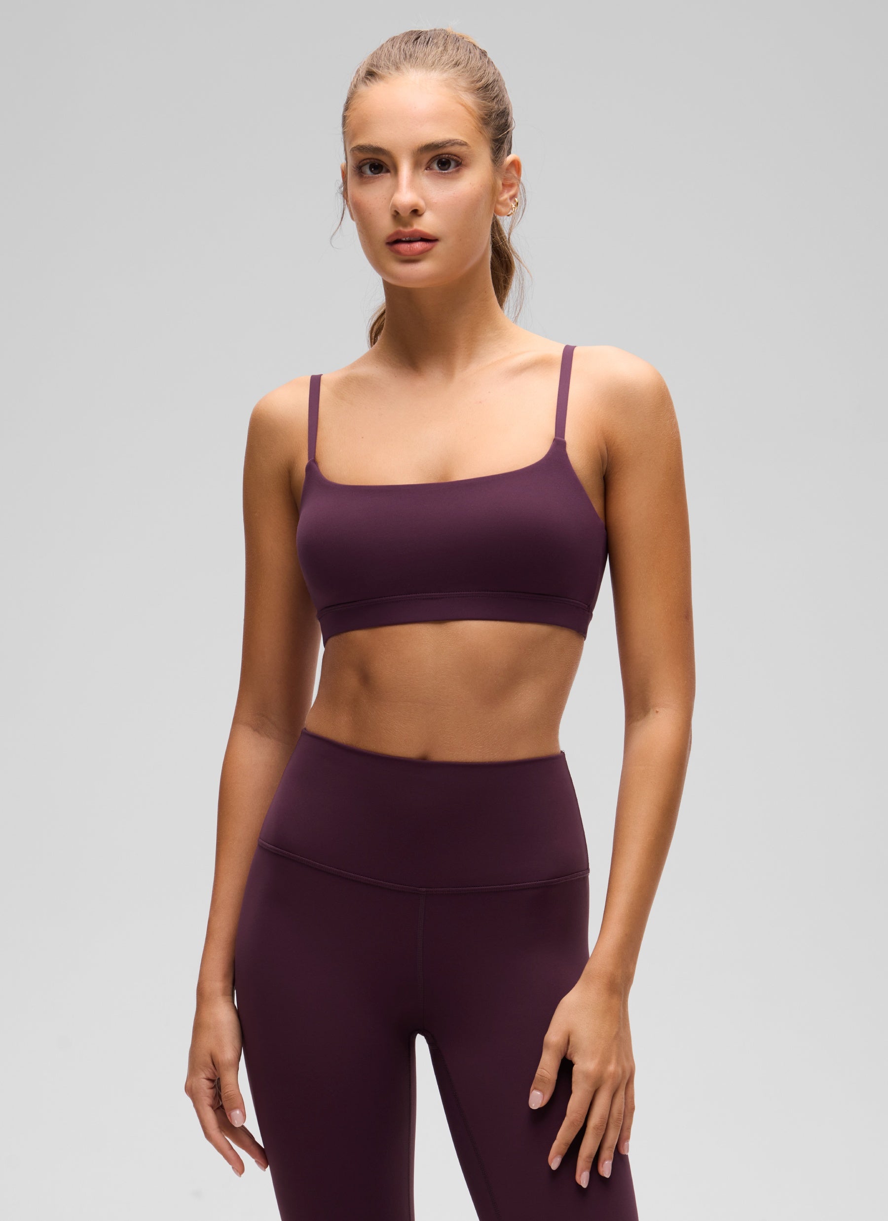 Áo lót thể thao CRZ YOGA dành cho nữ, Butterluxe , dây mảnh Butterluxe , cổ tròn, màu tím đậm