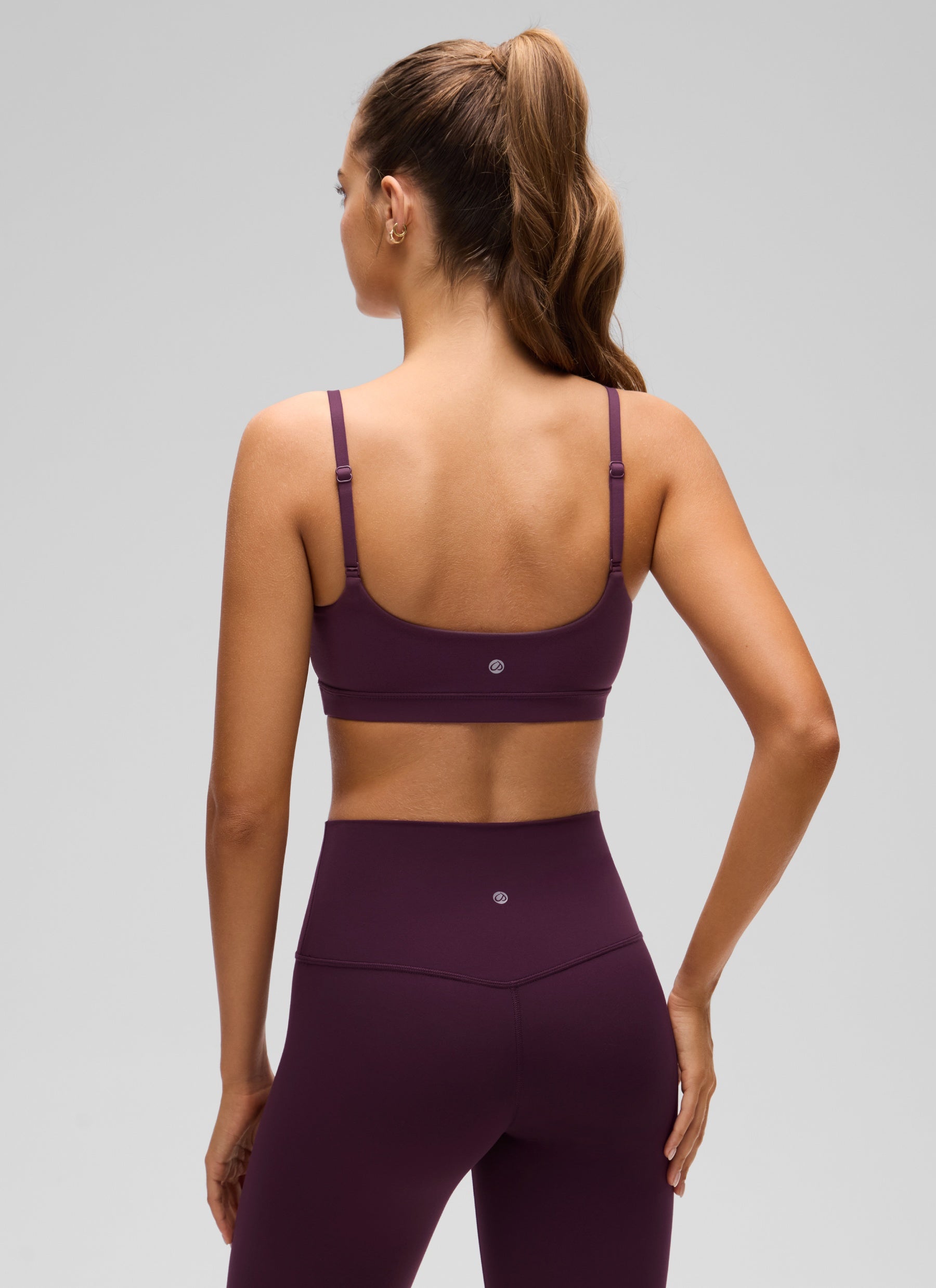 Áo lót thể thao CRZ YOGA dành cho nữ, Butterluxe , dây mảnh Butterluxe , cổ tròn, màu tím đậm