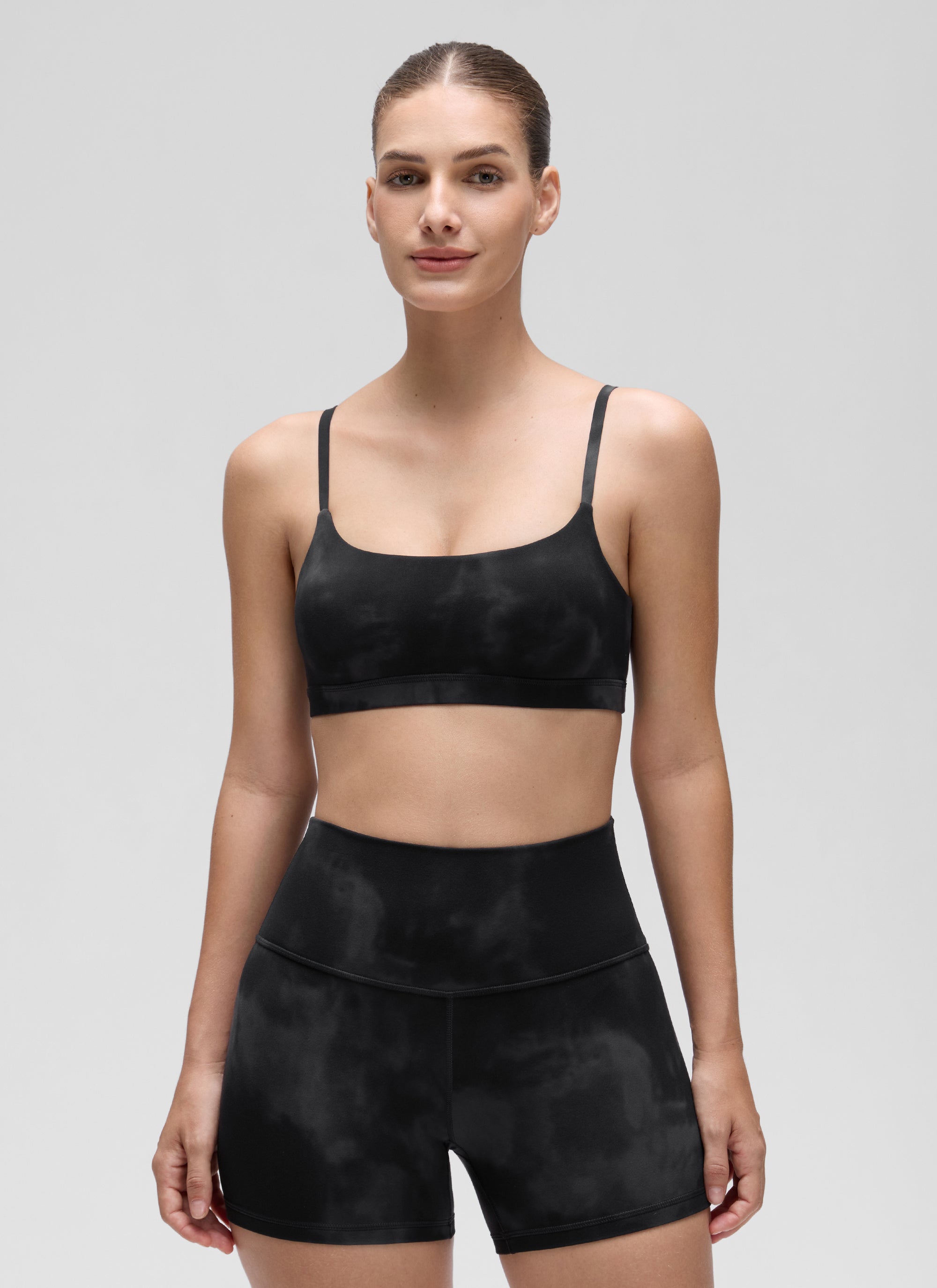 CRZ YOGA - Áo lót thể thao nữ Butterluxe , dây mảnh Butterluxe , cổ tròn, màu đen in hoa kiểu tie-dye
