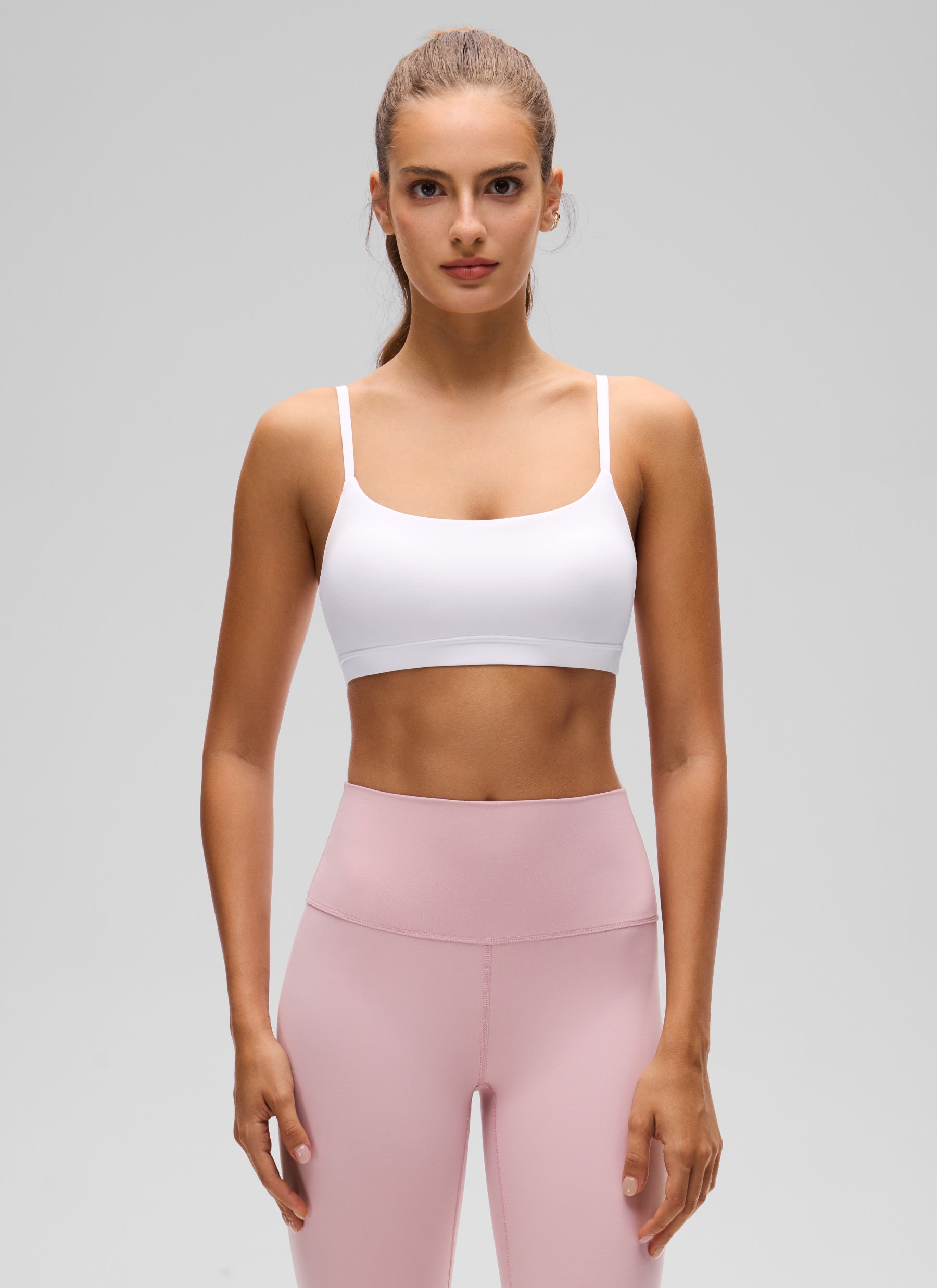 CRZ YOGA Bra Leher Scoop Tali Spaghetti yang Dapat Disesuaikan Butterluxe Wanita Putih