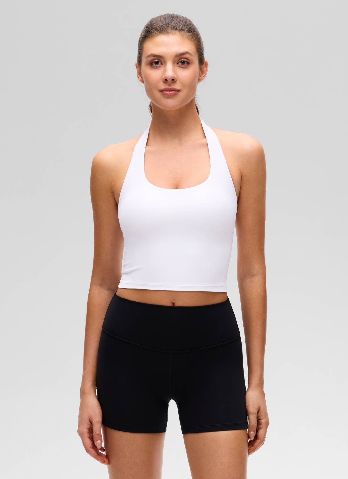 Áo crop top thể thao kiểu áo lót thể thao dài cổ Butterluxe dành cho nữ của CRZ YOGA, màu trắng
