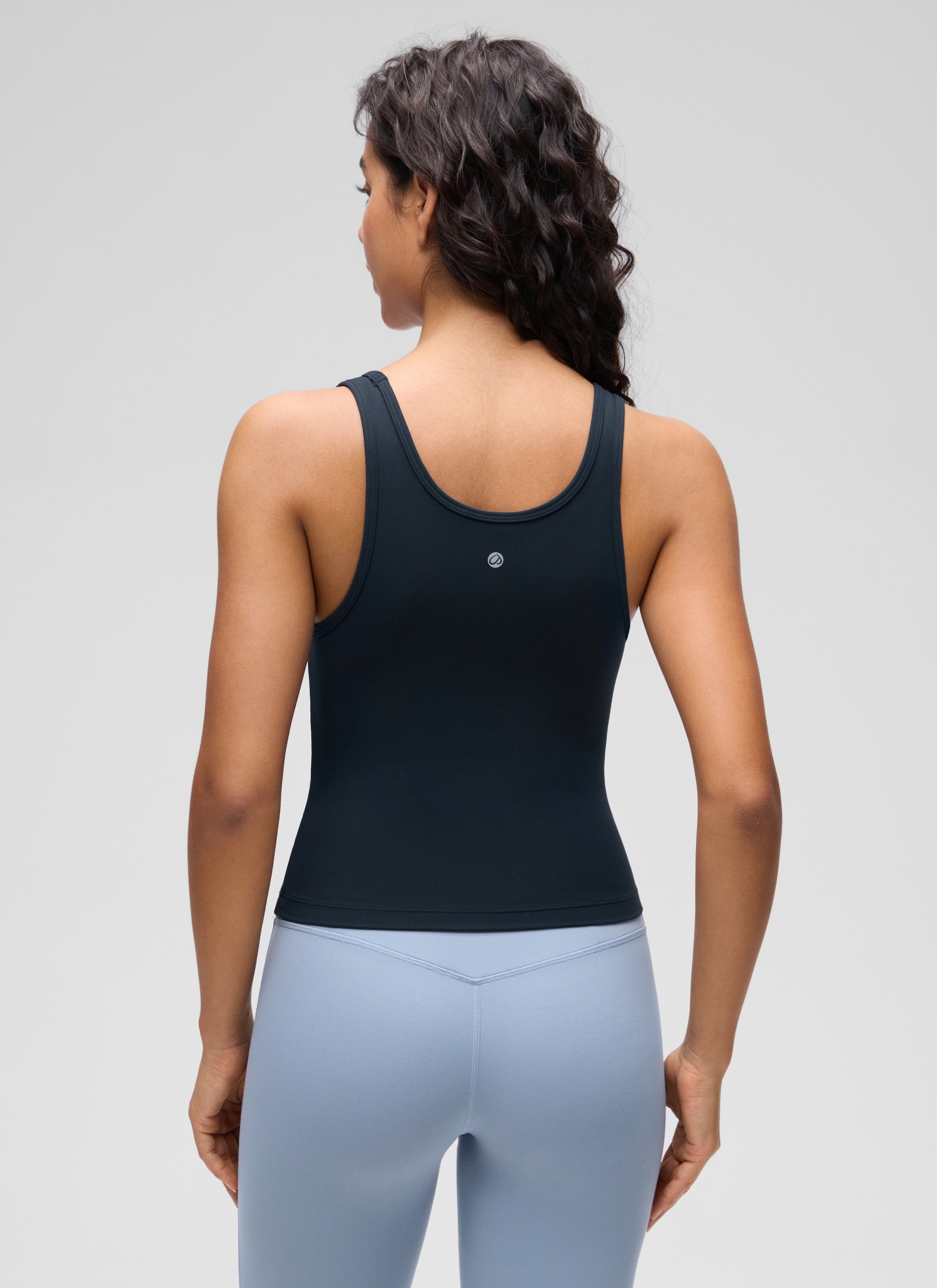 CRZ YOGA महिलाओं का योगा Butterluxe टाइट फिट टैंक टॉप्स रेसरबैक ट्रू नेवी