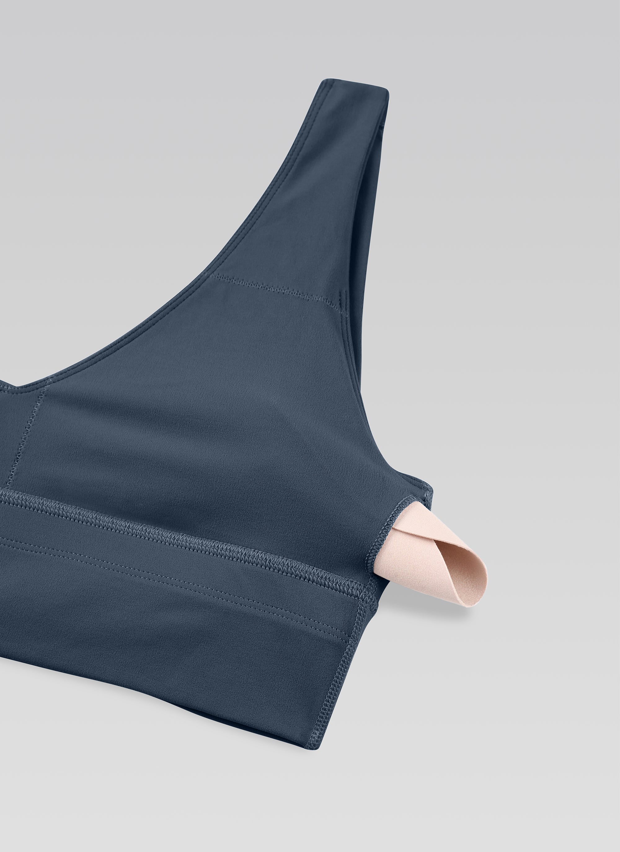 CRZ YOGA Bra Yoga Wanita dengan Dukungan Ringan, Model " Butterluxe ", Potongan Panjang, Punggung U, Leher V, Stelindigo