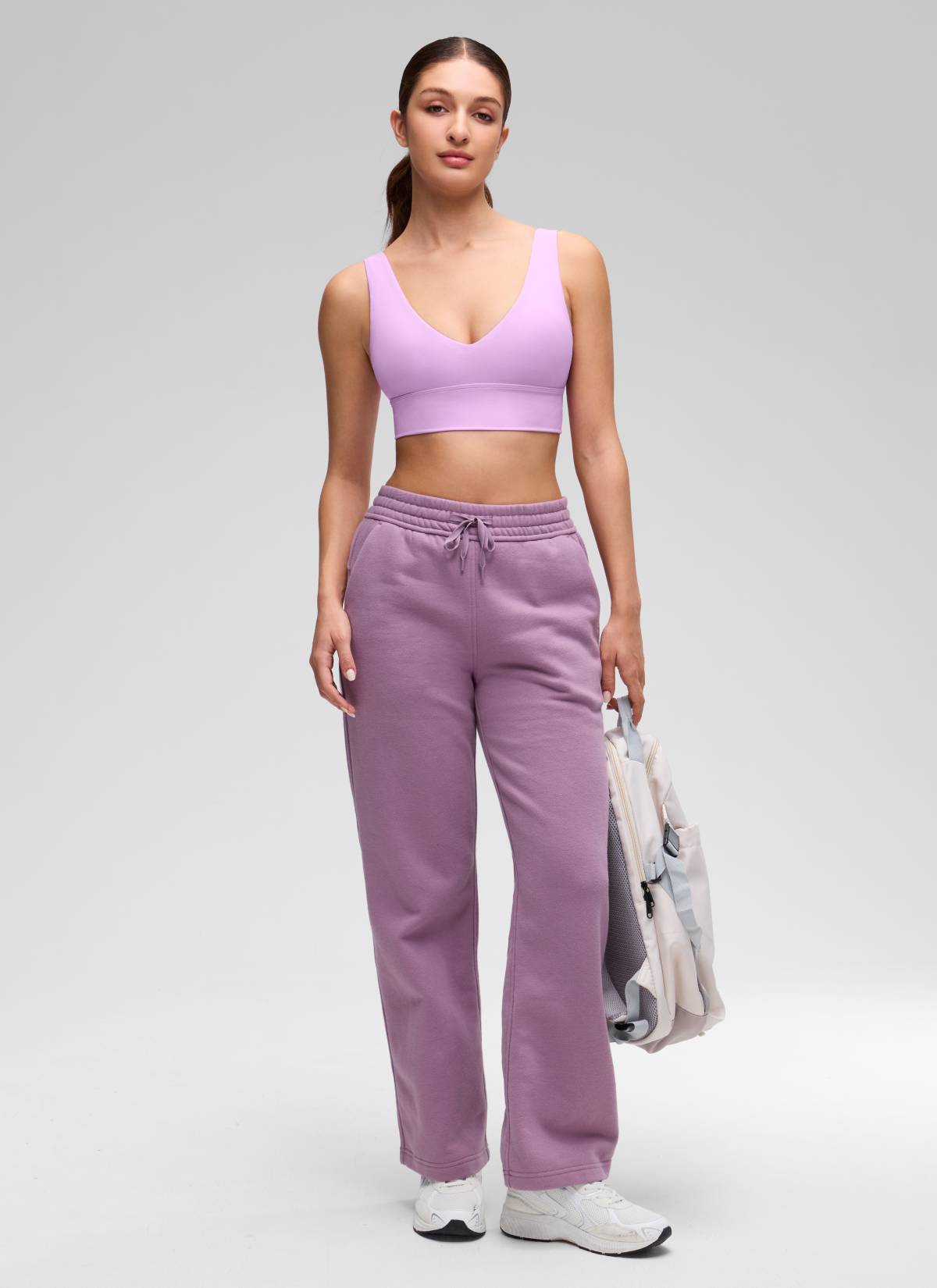 CRZ YOGA Bra Yoga Wanita dengan Dukungan Ringan, Model " Butterluxe ", Potongan Panjang, Punggung U, Leher V, Warna Lilac