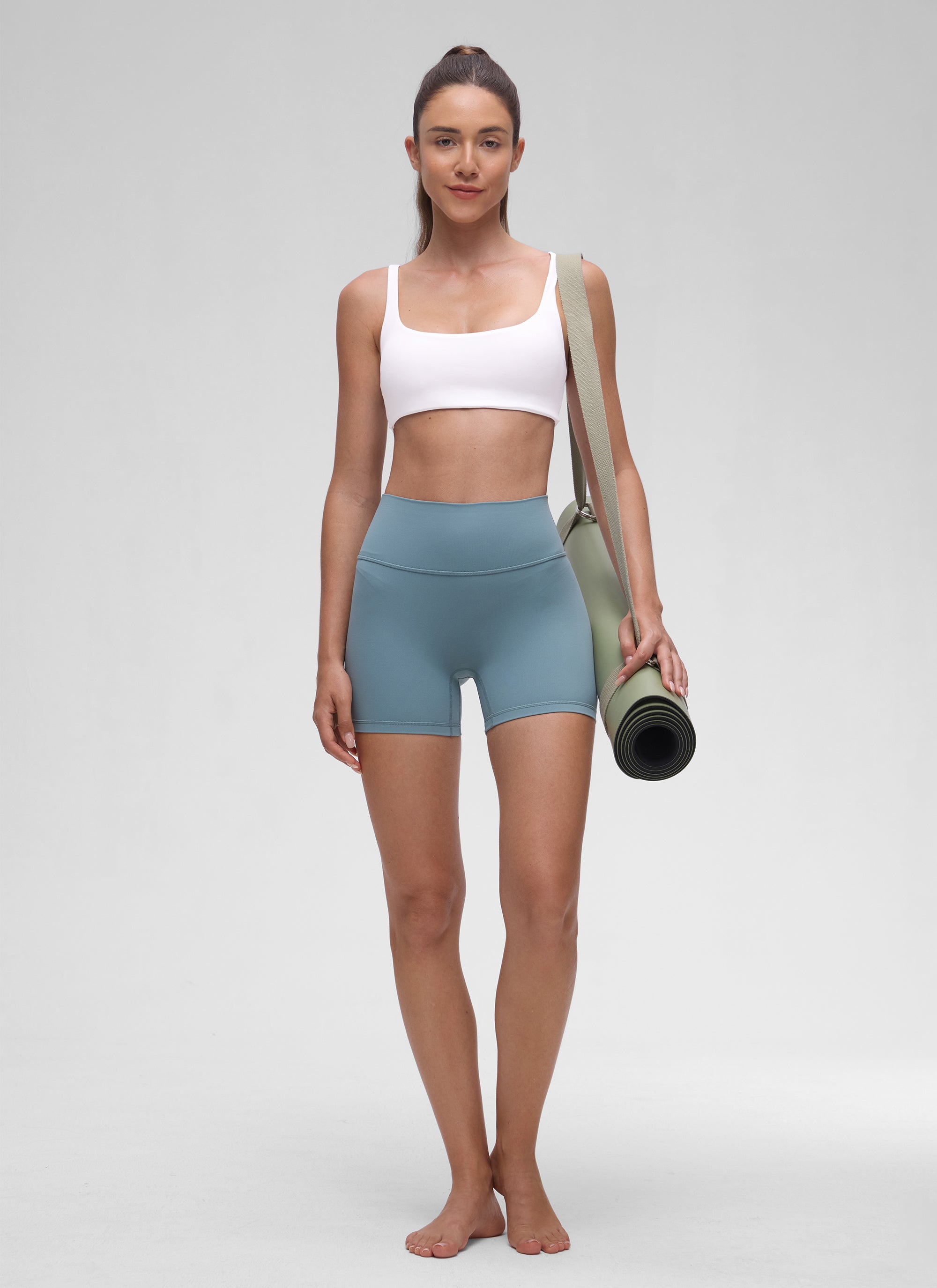 CRZ YOGA Wanita, Bra Mini Berbusa dengan Leher Persegi dan Model Cami " Butterluxe ", Warna Putih