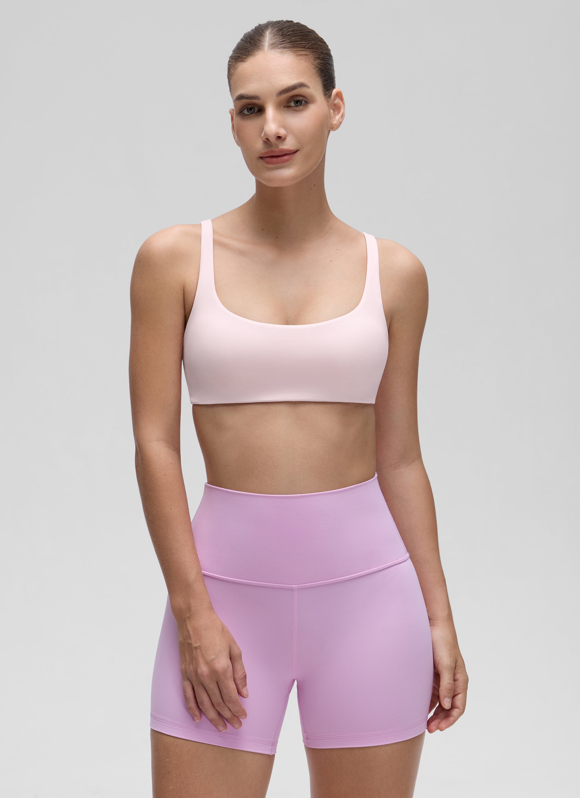 CRZ YOGA Wanita, Bra Mini Berbusa dengan Leher Persegi dan Model Cami " Butterluxe ", Warna Strawberry Pink