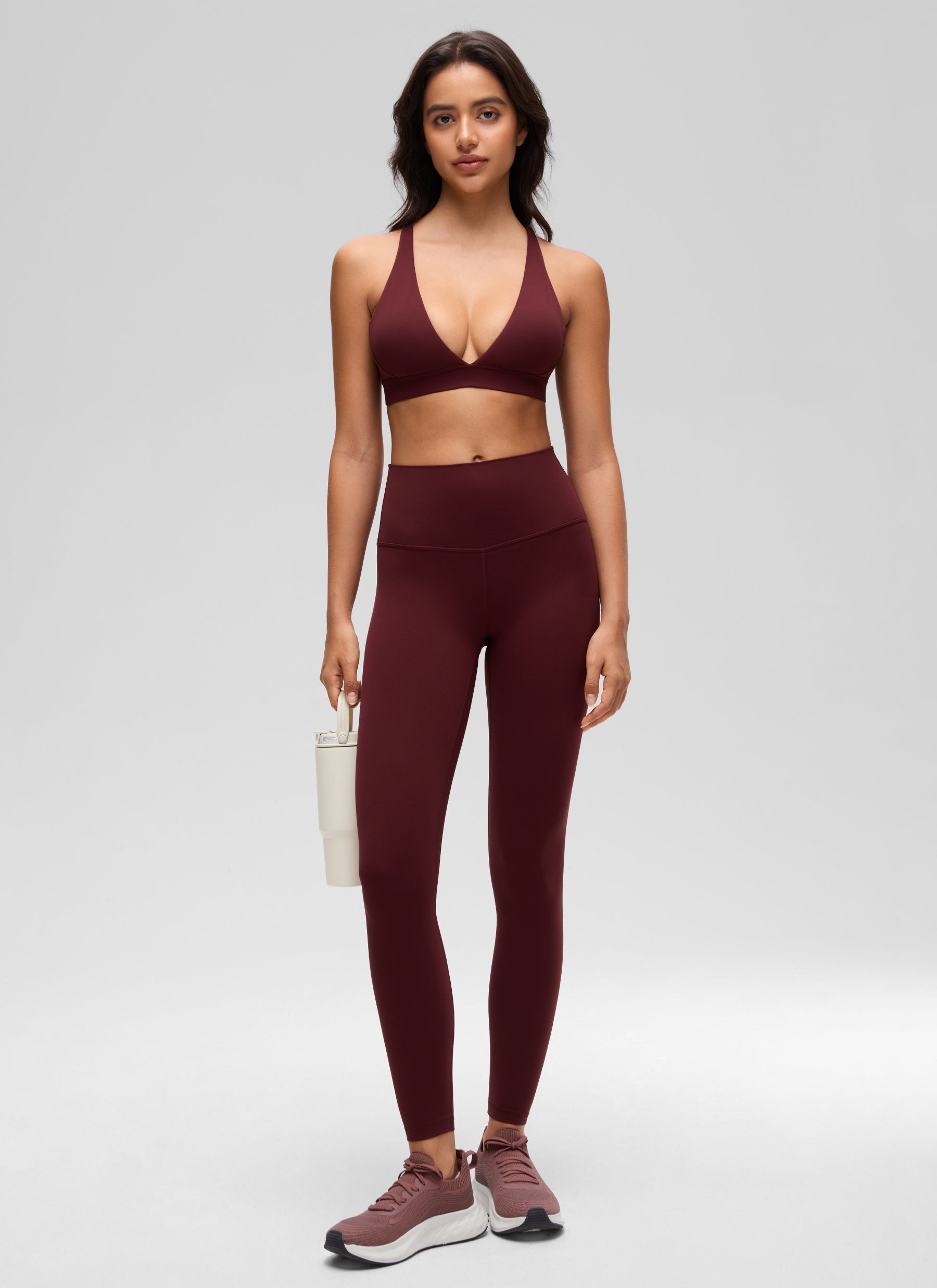 CRZ YOGA Bra Yoga Wanita dengan Dukungan Ringan, Model " Butterluxe ", Punggung Berpita, Leher V, Warna Merah Merlot