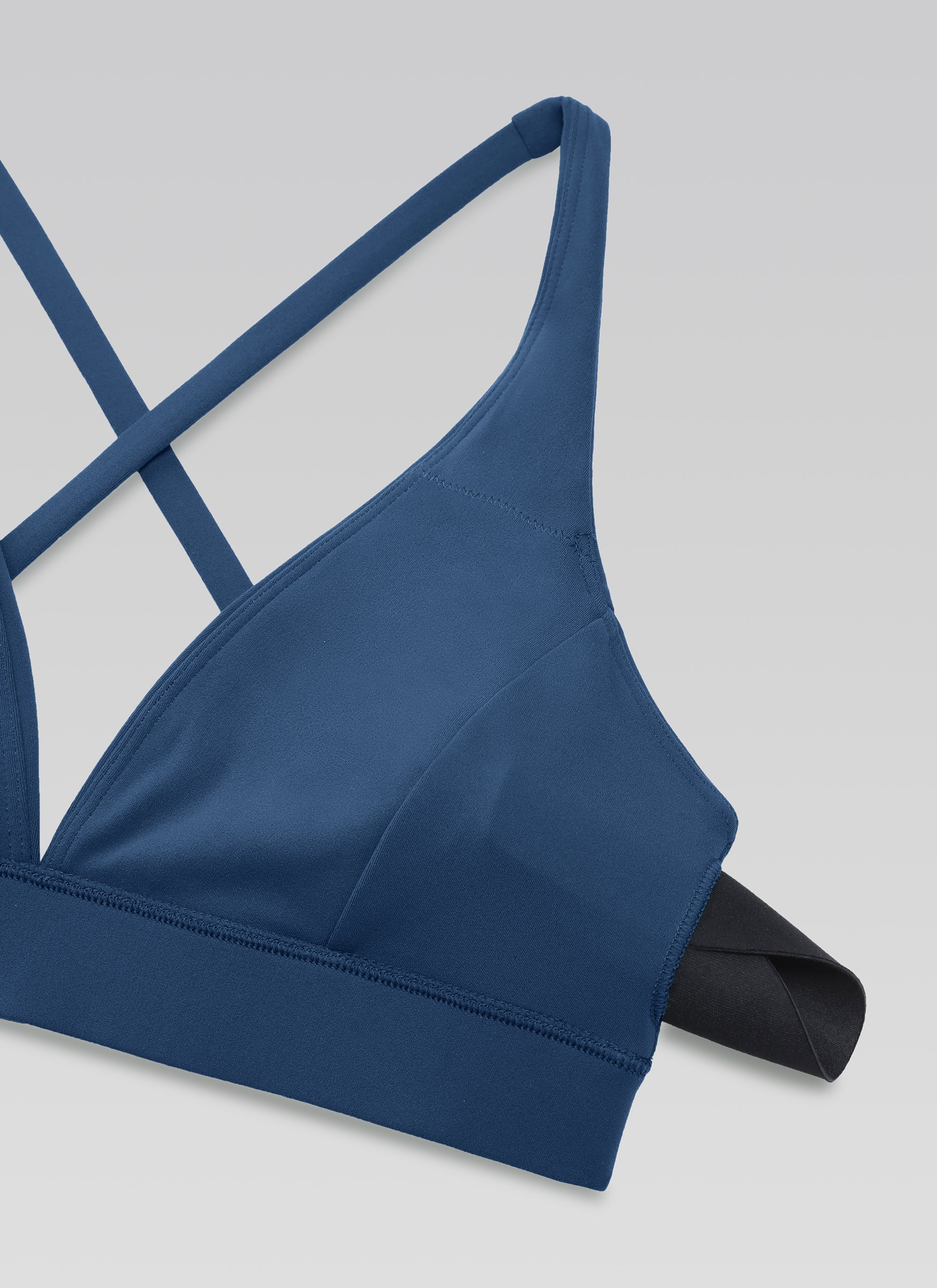 CRZ YOGA Bra Yoga Wanita dengan Dukungan Ringan, Model " Butterluxe ", Punggung Ber tali, Leher V, Warna Biru Laut Prancis