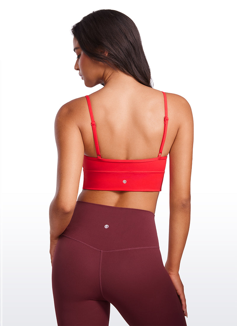 CRZ YOGA Butterluxe महिलाओं की वी-नेक लॉन्गलाइन कैमीसोल योग पैडेड स्पोर्ट्स ब्रा डीप रेड