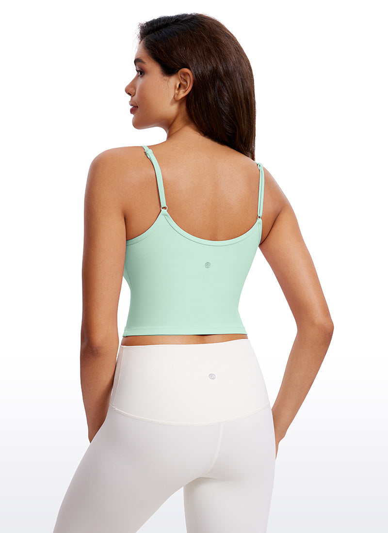 CRZ YOGA Butterluxe महिलाओं की V नेक लॉन्गलाइन योग पैडेड स्पोर्ट्स ब्रा मिंट मोमेंट