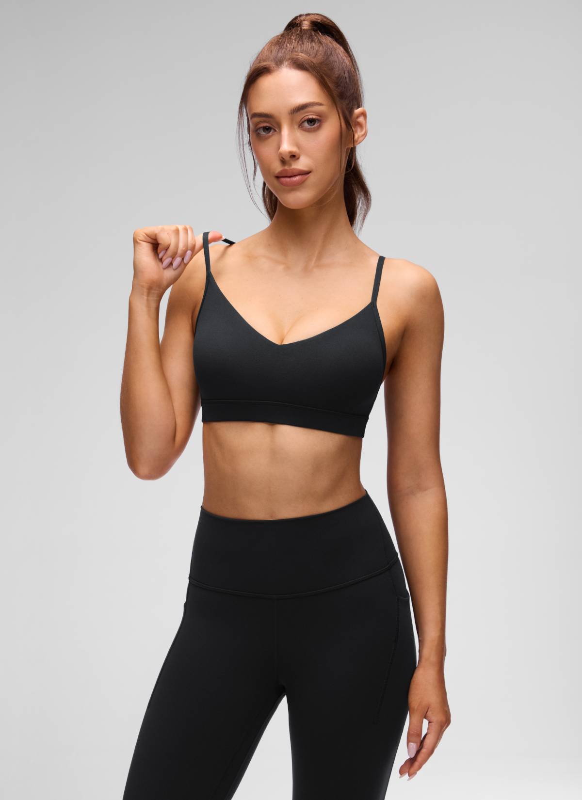 CRZ YOGA Butterluxe Áo lót thể thao yoga cổ chữ V dành cho nữ có đệm mút, màu đen