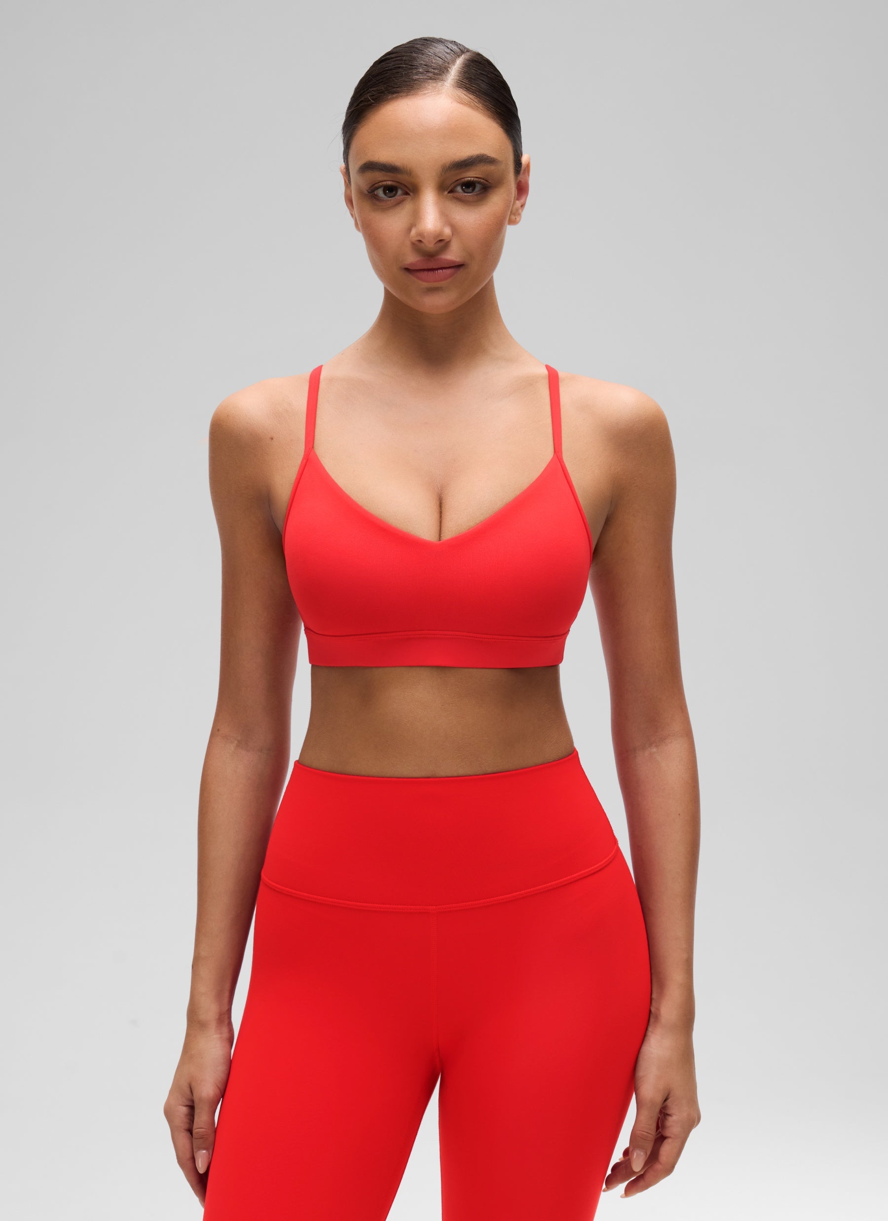 CRZ YOGA Butterluxe Áo lót thể thao yoga cổ chữ V dành cho nữ, có đệm, màu đỏ đậm