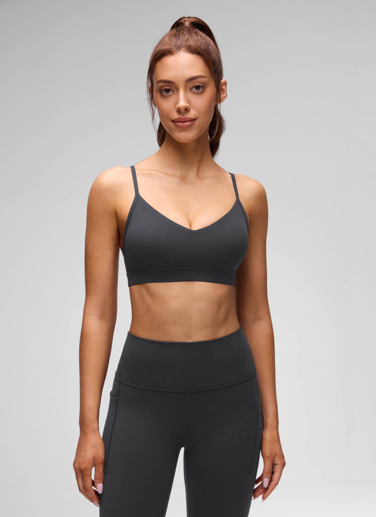 CRZ YOGA Butterluxe Áo lót thể thao yoga cổ chữ V dành cho nữ có đệm, màu xám huyền bí