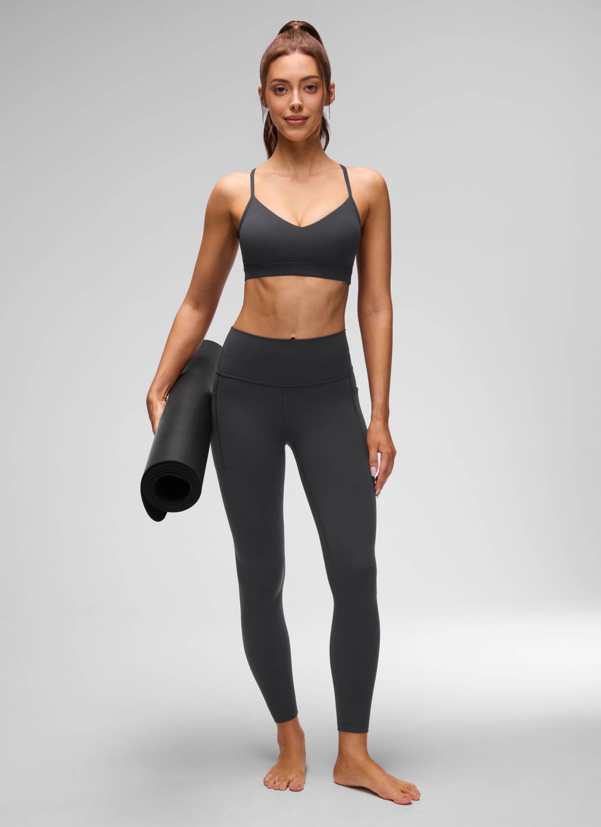 CRZ YOGA Butterluxe Áo lót thể thao yoga cổ chữ V dành cho nữ có đệm, màu xám huyền bí