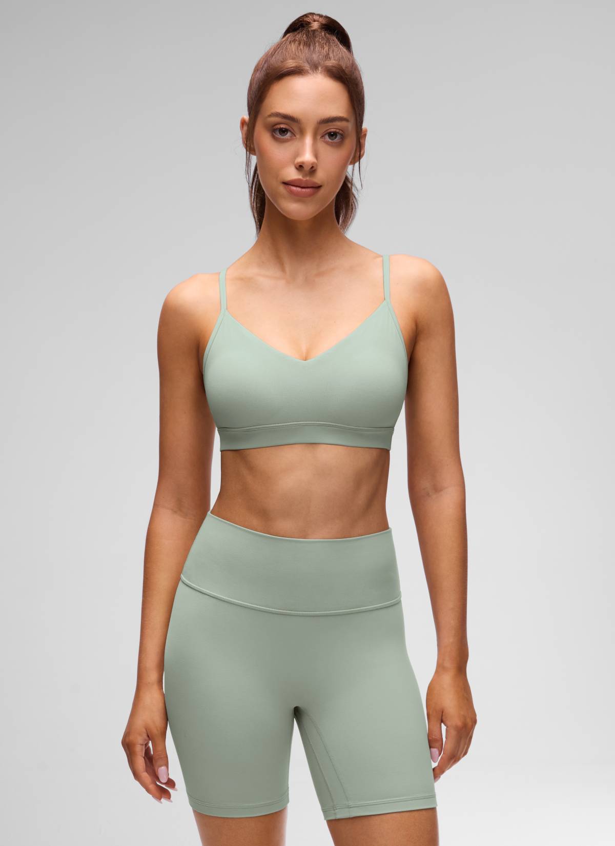CRZ YOGA Butterluxe Áo lót thể thao yoga cổ chữ V dành cho nữ có đệm, màu xanh lá cây Palm Court