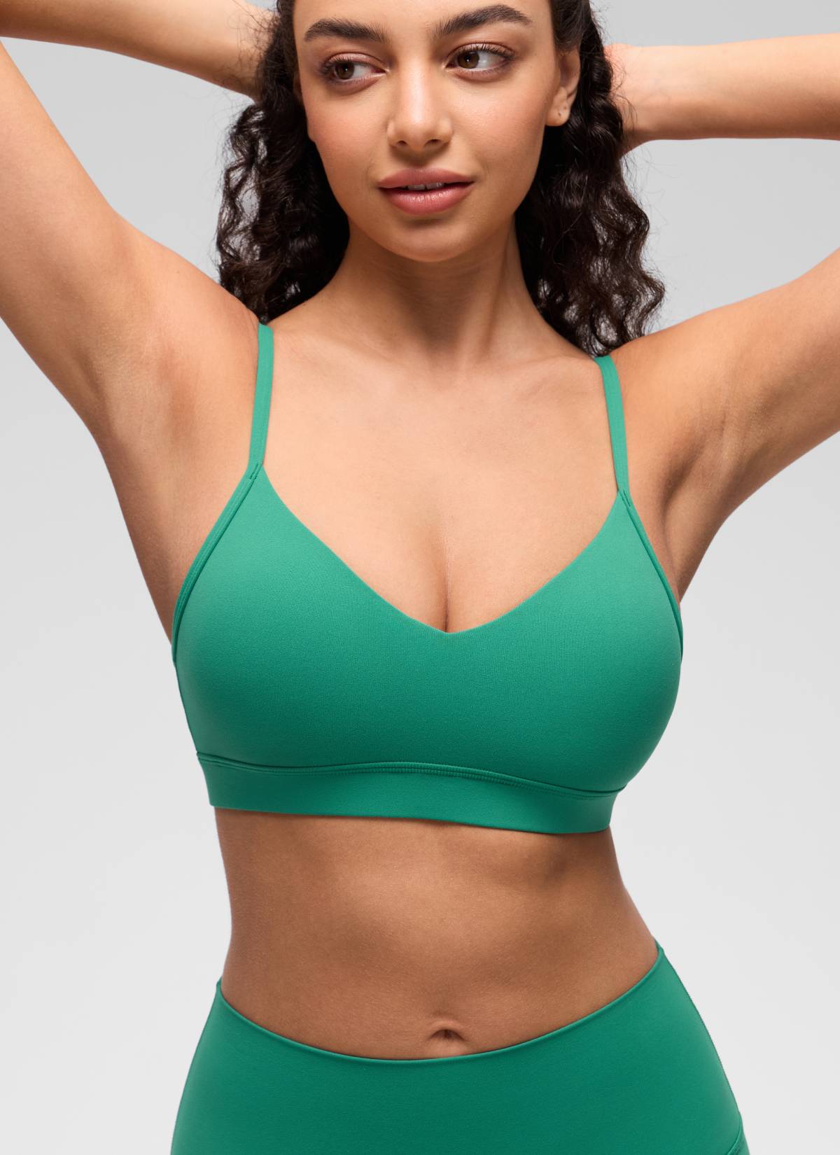 CRZ YOGA Butterluxe Áo lót thể thao yoga cổ chữ V dành cho nữ có đệm mút, màu xanh Cascadia