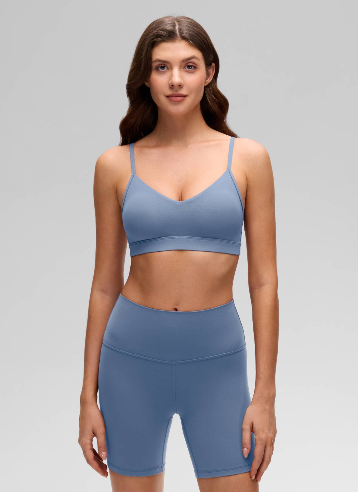 CRZ YOGA Butterluxe Áo lót thể thao yoga cổ chữ V dành cho nữ, có đệm, chất liệu denim đã qua xử lý