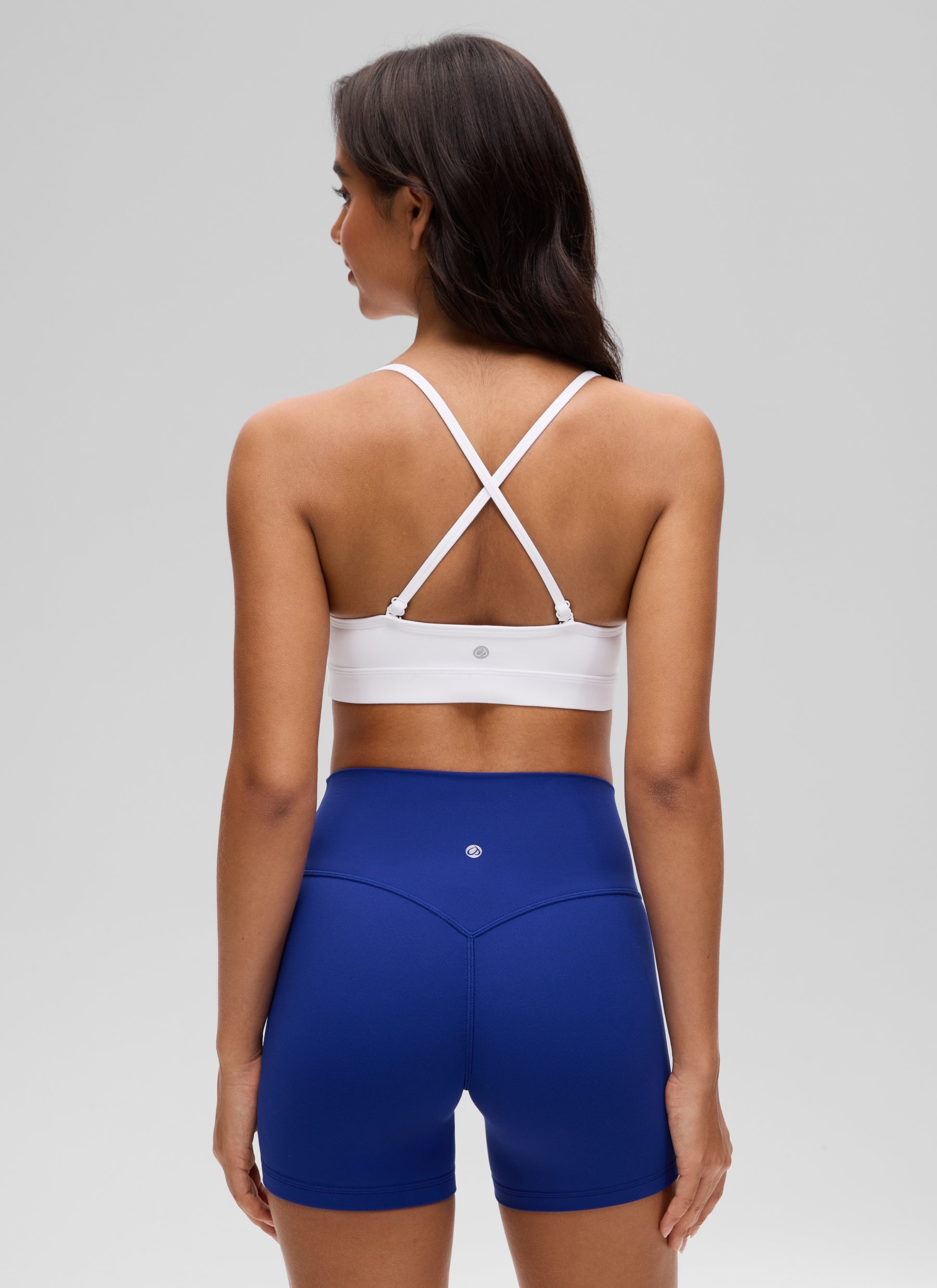 CRZ YOGA Butterluxe Áo lót thể thao yoga cổ chữ V dành cho nữ có đệm, màu trắng