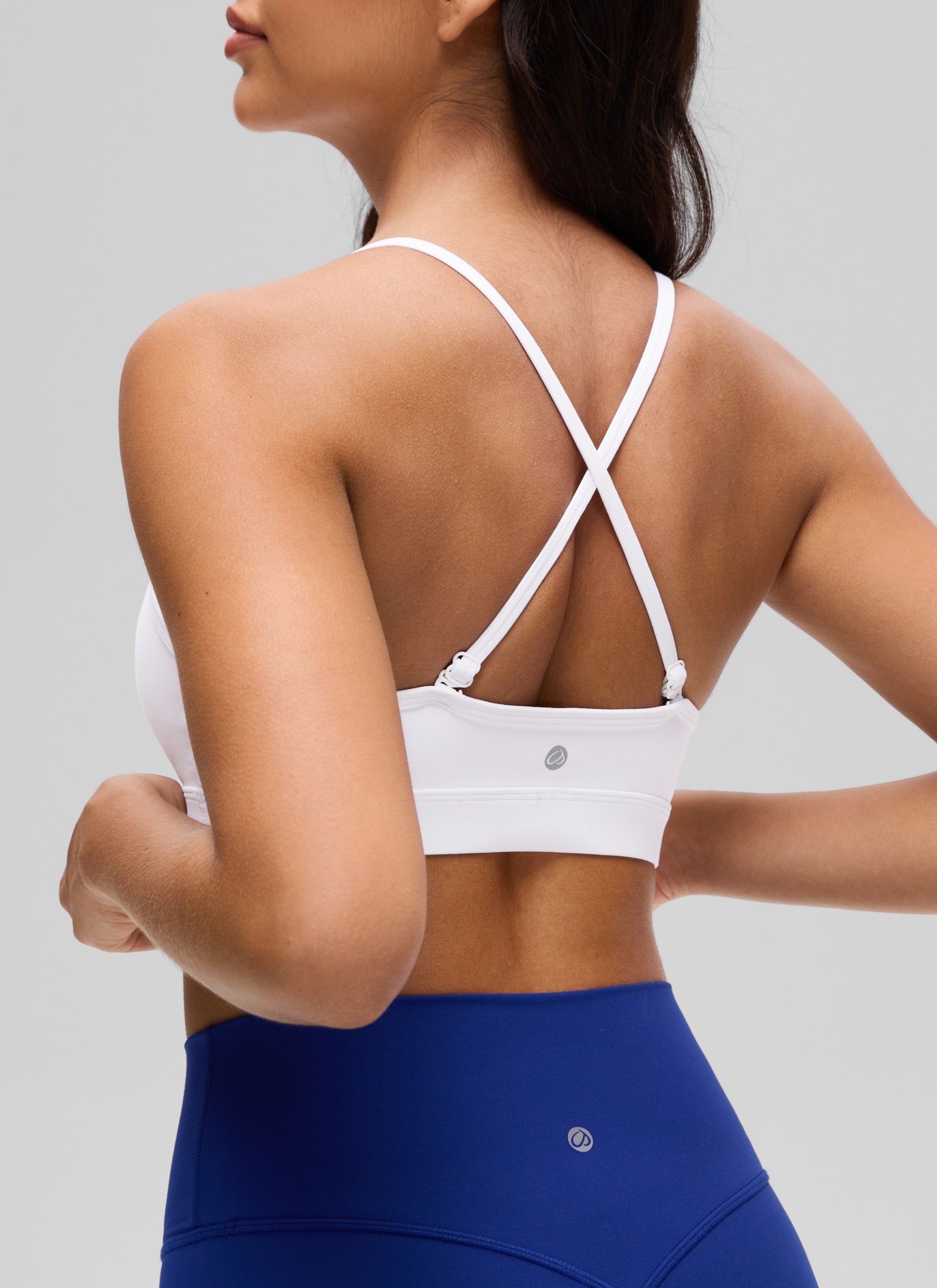 CRZ YOGA Butterluxe Áo lót thể thao yoga cổ chữ V dành cho nữ có đệm, màu trắng