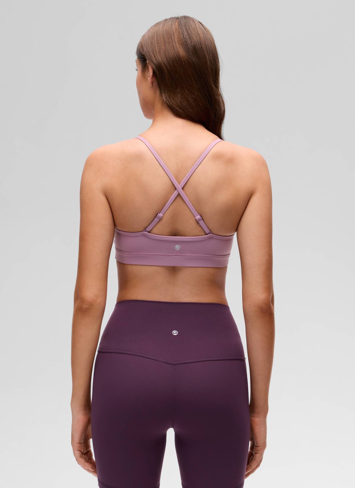 CRZ YOGA Butterluxe Áo lót thể thao yoga cổ chữ V dành cho nữ, có đệm, màu hoa oải hương nhạt
