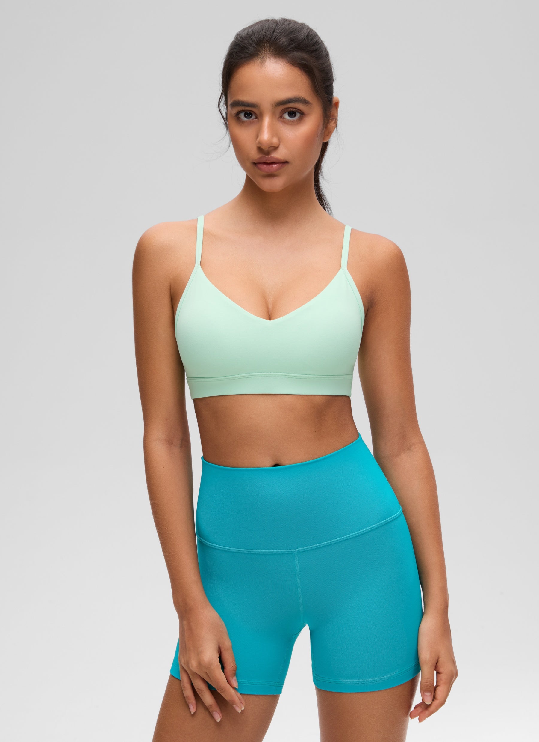 CRZ YOGA Butterluxe Áo lót thể thao yoga cổ chữ V dành cho nữ có đệm, mẫu Mint Moment