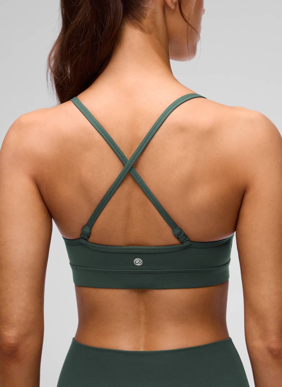 CRZ YOGA Butterluxe Áo lót thể thao yoga cổ chữ V dành cho nữ có đệm mút, màu xanh lá rừng đậm