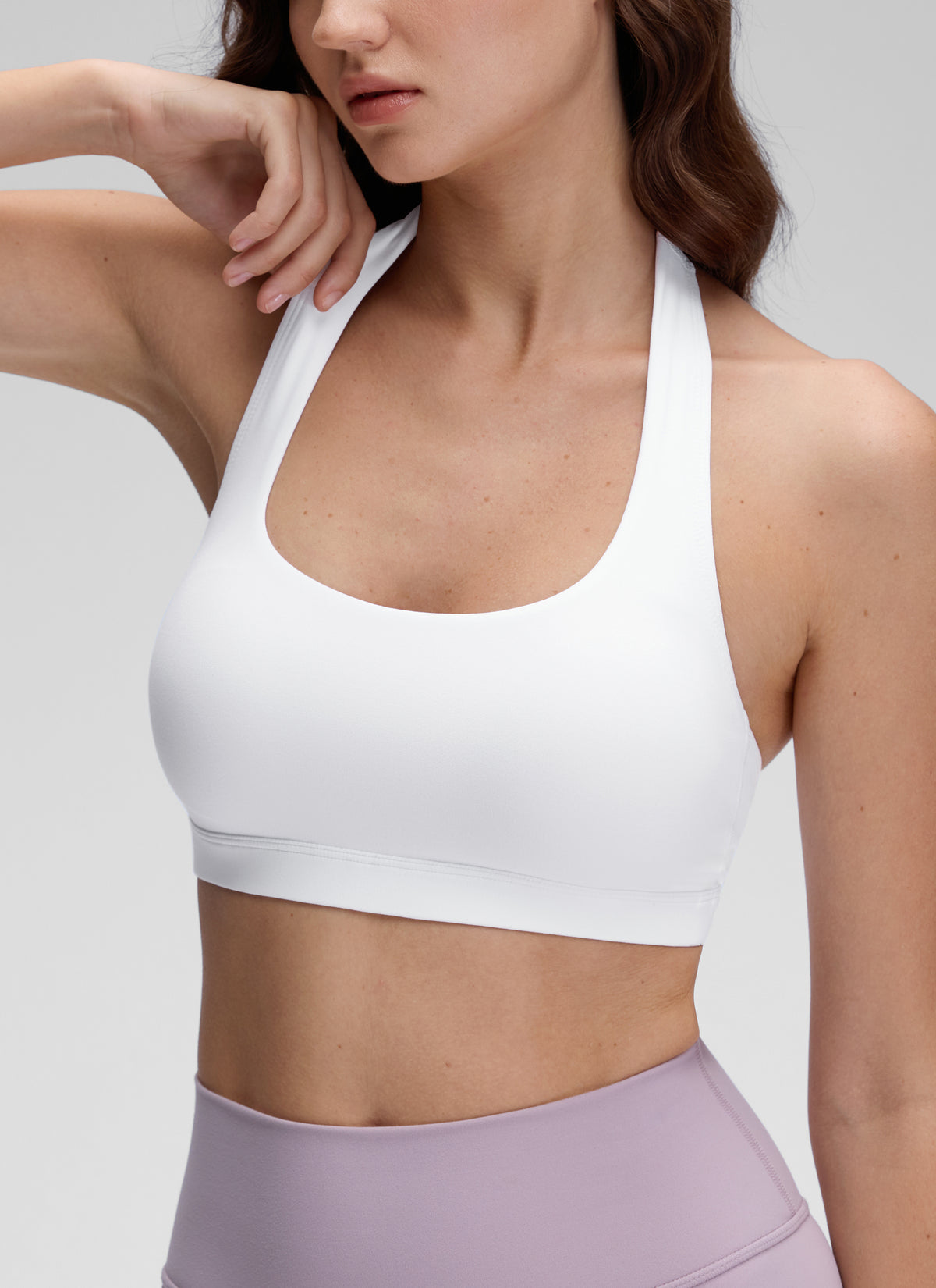 CRZ YOGA Womens Yoga Scoop Neck Padded Open Back Sports Bras White @model_info:Kerr