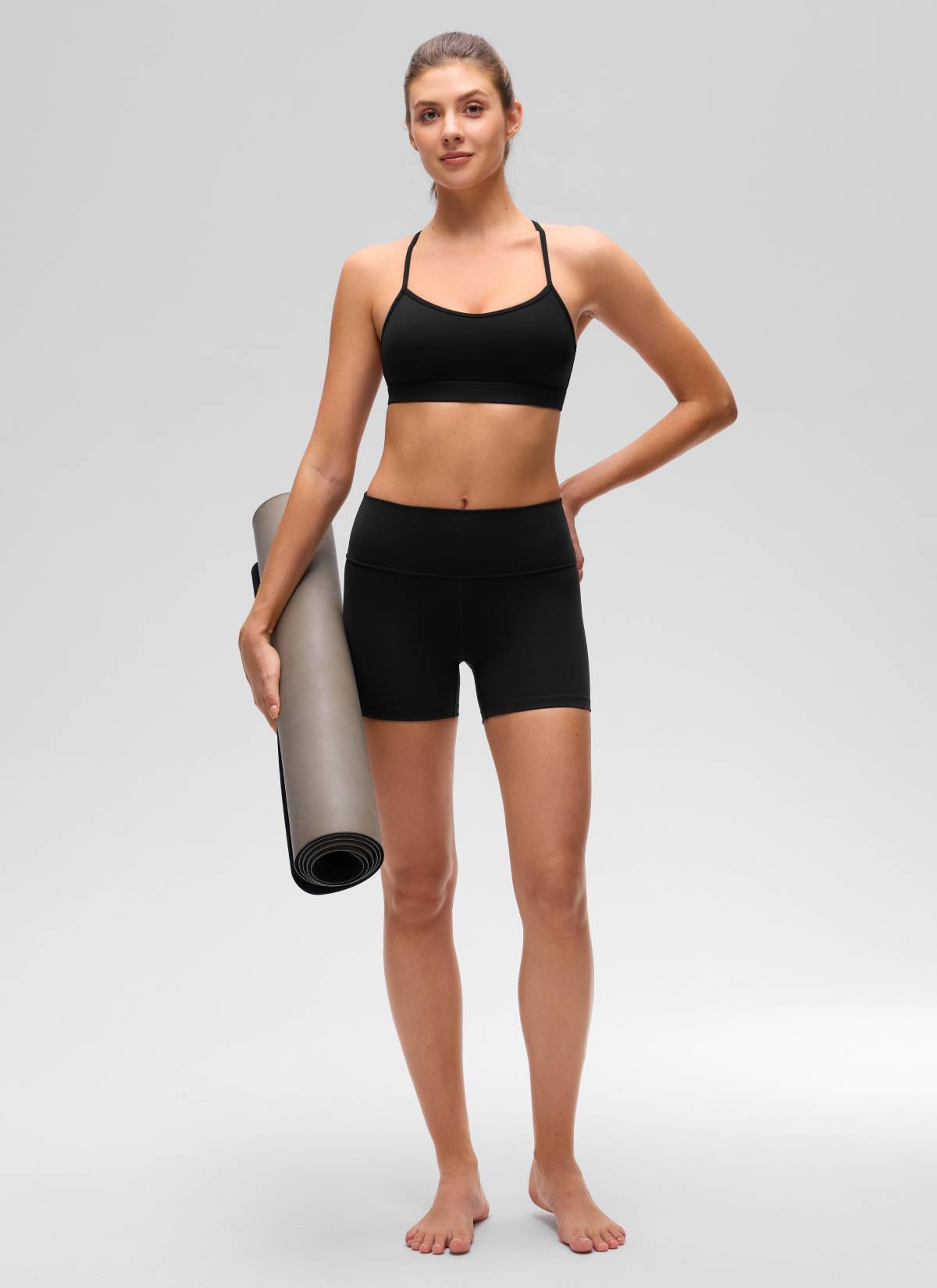CRZ YOGA 여성용 Butterluxe 요가 스쿱 넥 크로스 백 스포츠 브라 블랙