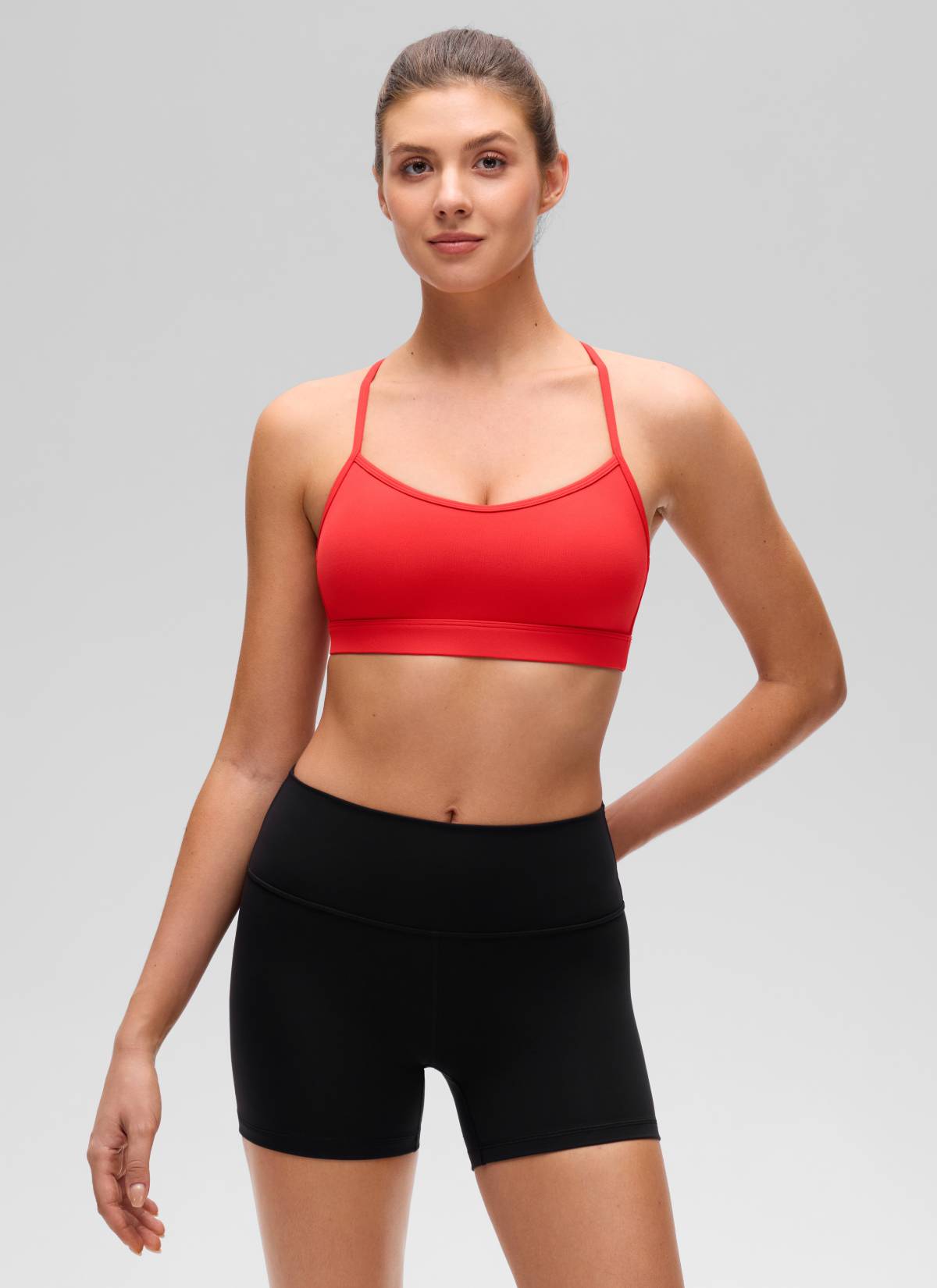 CRZ YOGA 여성용 Butterluxe 요가 스쿱 넥 크로스 백 스포츠 브라 딥 레드