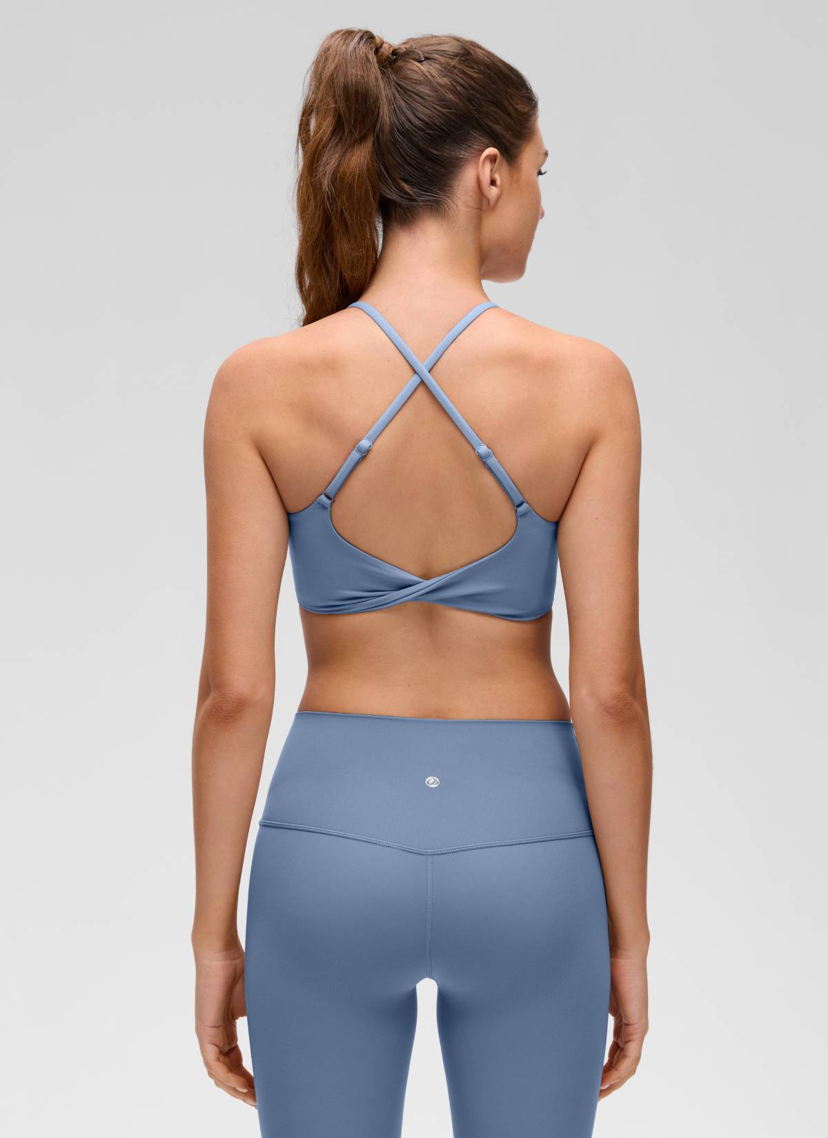 Áo lót thể thao Butterluxe nữ CRZ YOGA Butterluxe , cổ tròn, thiết kế xoắn lưng chéo, chất liệu denim đã qua xử lý