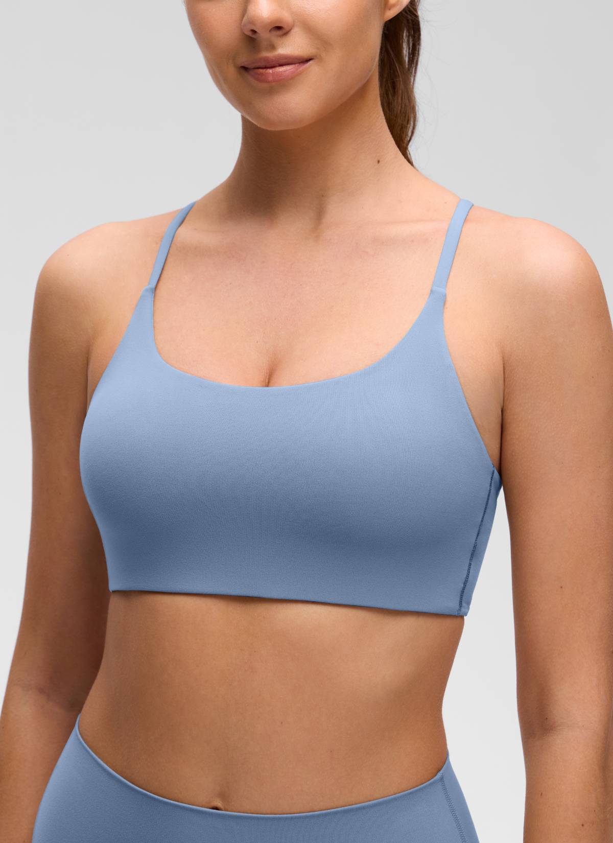 Áo lót thể thao Butterluxe nữ CRZ YOGA Butterluxe , cổ tròn, thiết kế xoắn lưng chéo, chất liệu denim đã qua xử lý