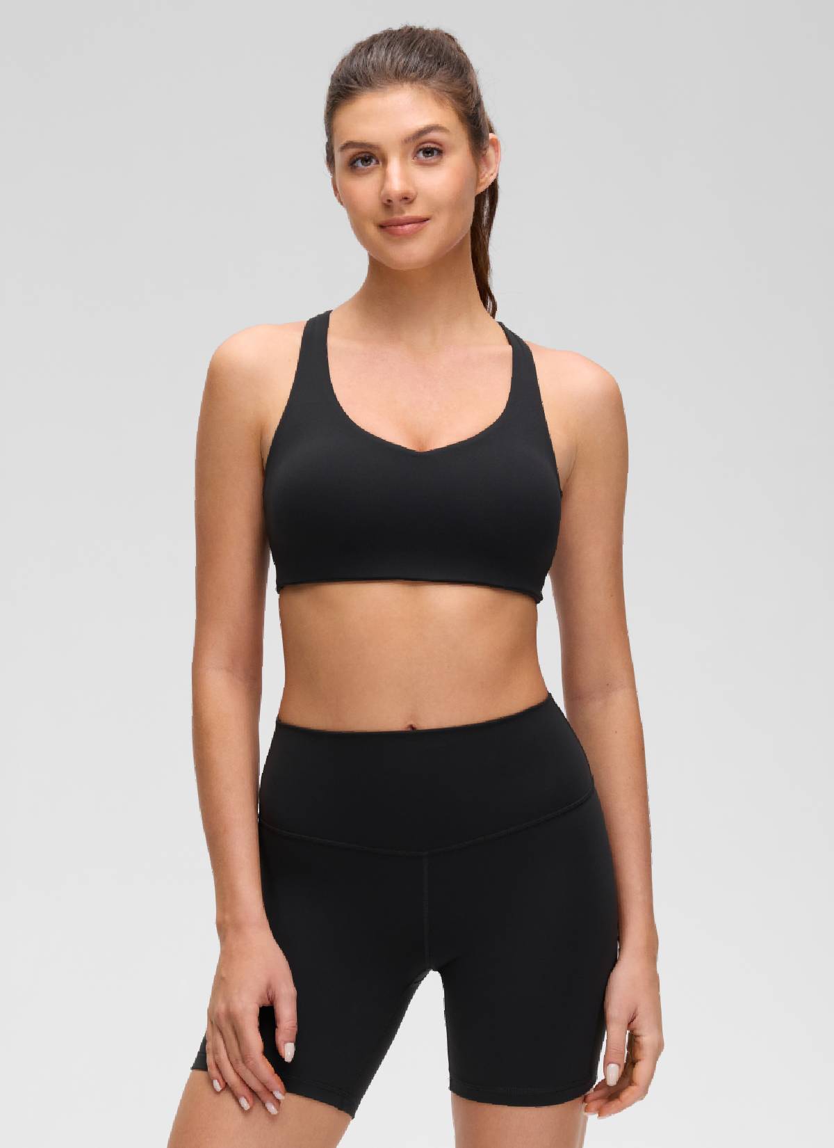 CRZ YOGA Women's Butterluxe Yoga V Neck Strappy Back Sports Bra Black @model_info:Gelya
