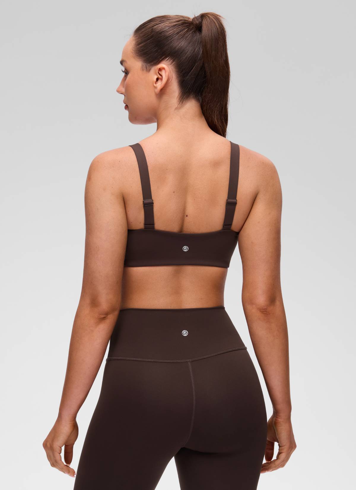 CRZ YOGA 여성용 Butterluxe 요가 U넥 스퀘어 백 스포츠 브라 핫 퍼지 브라운