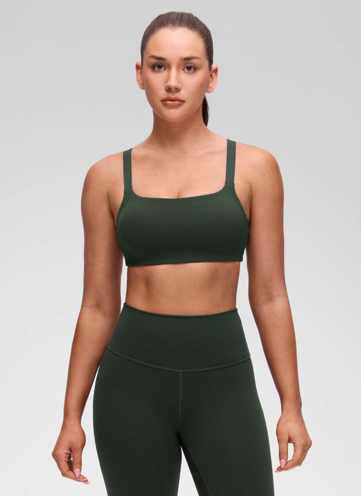 CRZ YOGA 여성용 Butterluxe 요가 U넥 스퀘어 백 스포츠 브라 레전드 그린