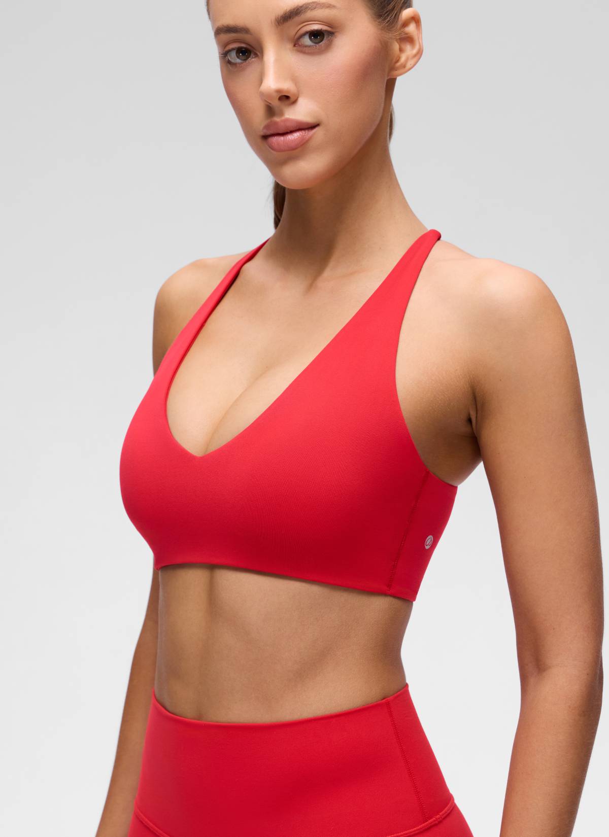 CRZ YOGA Wanita Butterluxe Bra Sukan Yoga V Neck Twist Cross Back Aurora Red