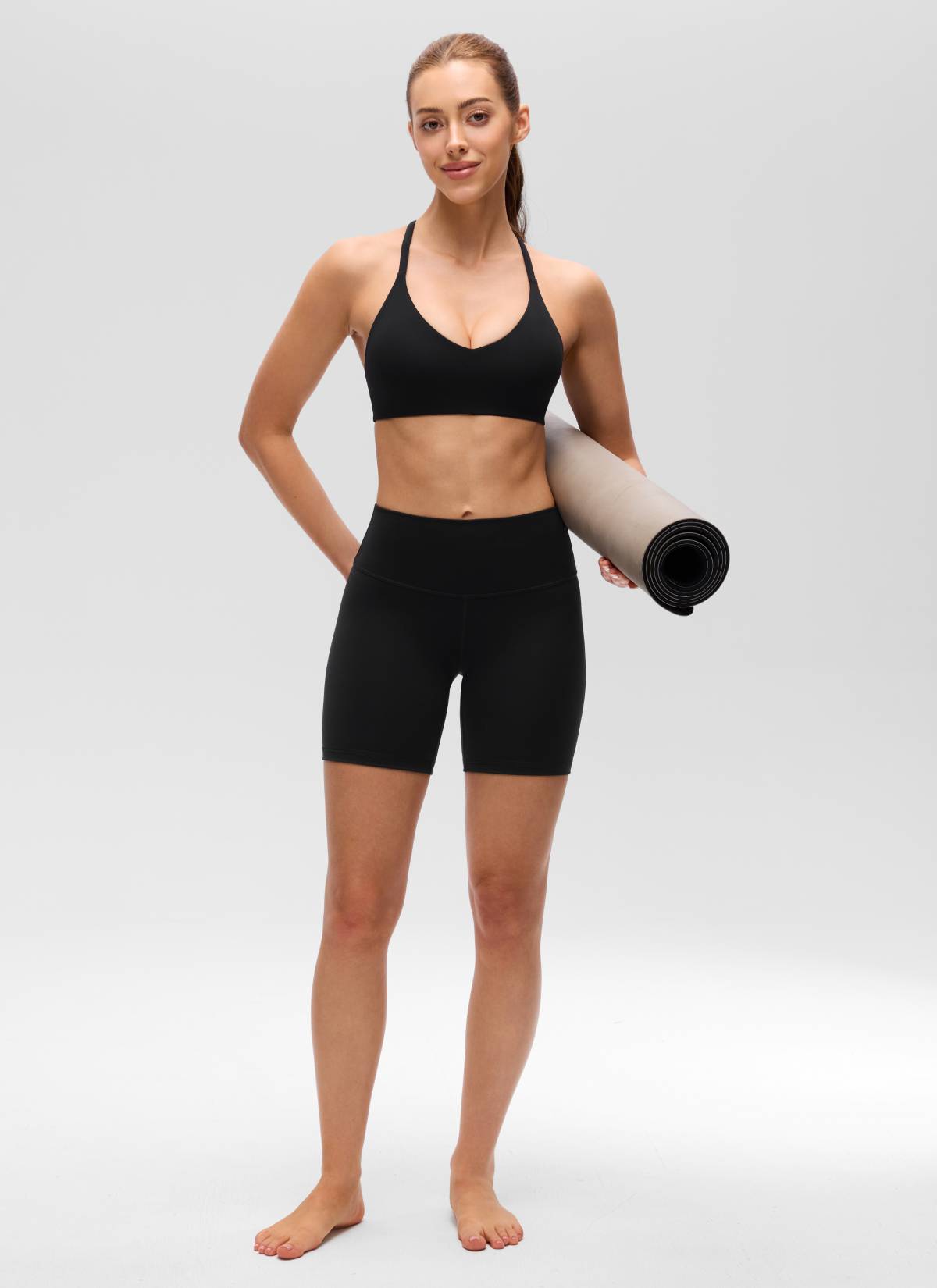 CRZ YOGA 여성 Butterluxe V넥 레이서백 얇은 스트랩 스포츠 브라 블랙