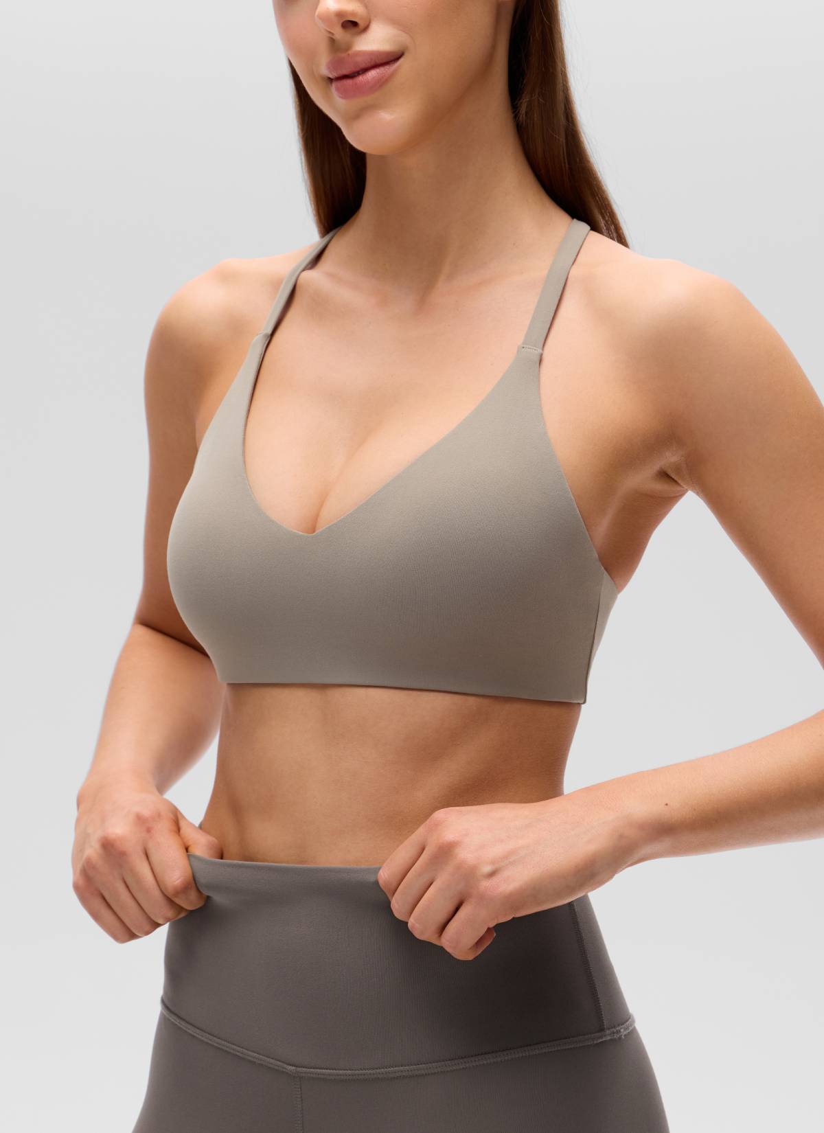 Áo lót thể thao CRZ YOGA dành cho nữ, kiểu cổ chữ V, lưng khoét sâu, dây mảnh, chất liệu vải " Butterluxe ", màu xám tro ấm
