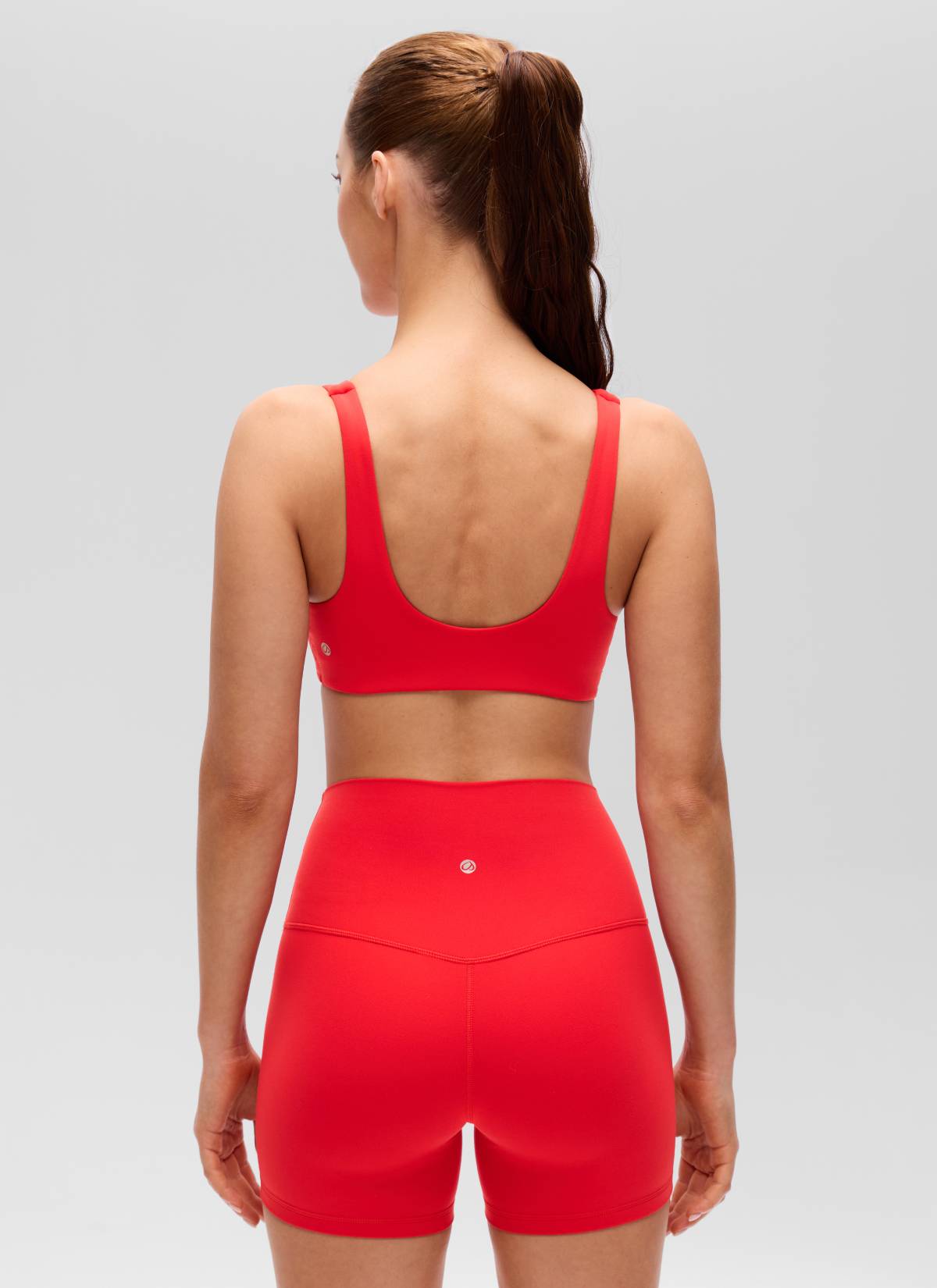 CRZ YOGA 여성용 Butterluxe 요가 트위스트 V넥 U백 스포츠 브라 딥 레드