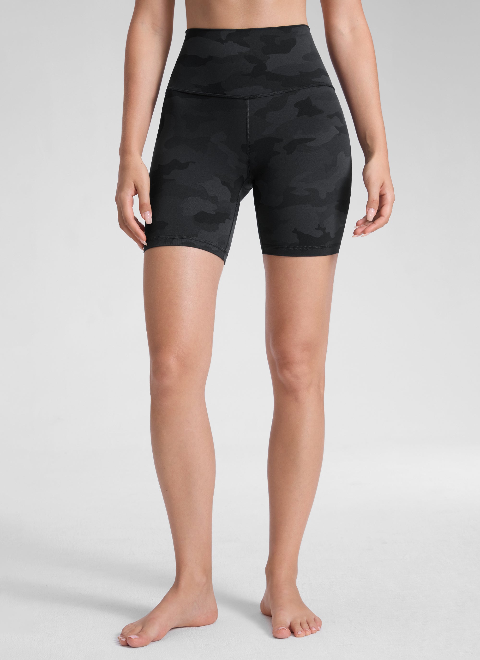 CRZ YOGA Quần short yoga cạp cao dành cho nữ kiểu biker Butterluxe 6'' Màu xám đậm họa tiết ngụy trang 2